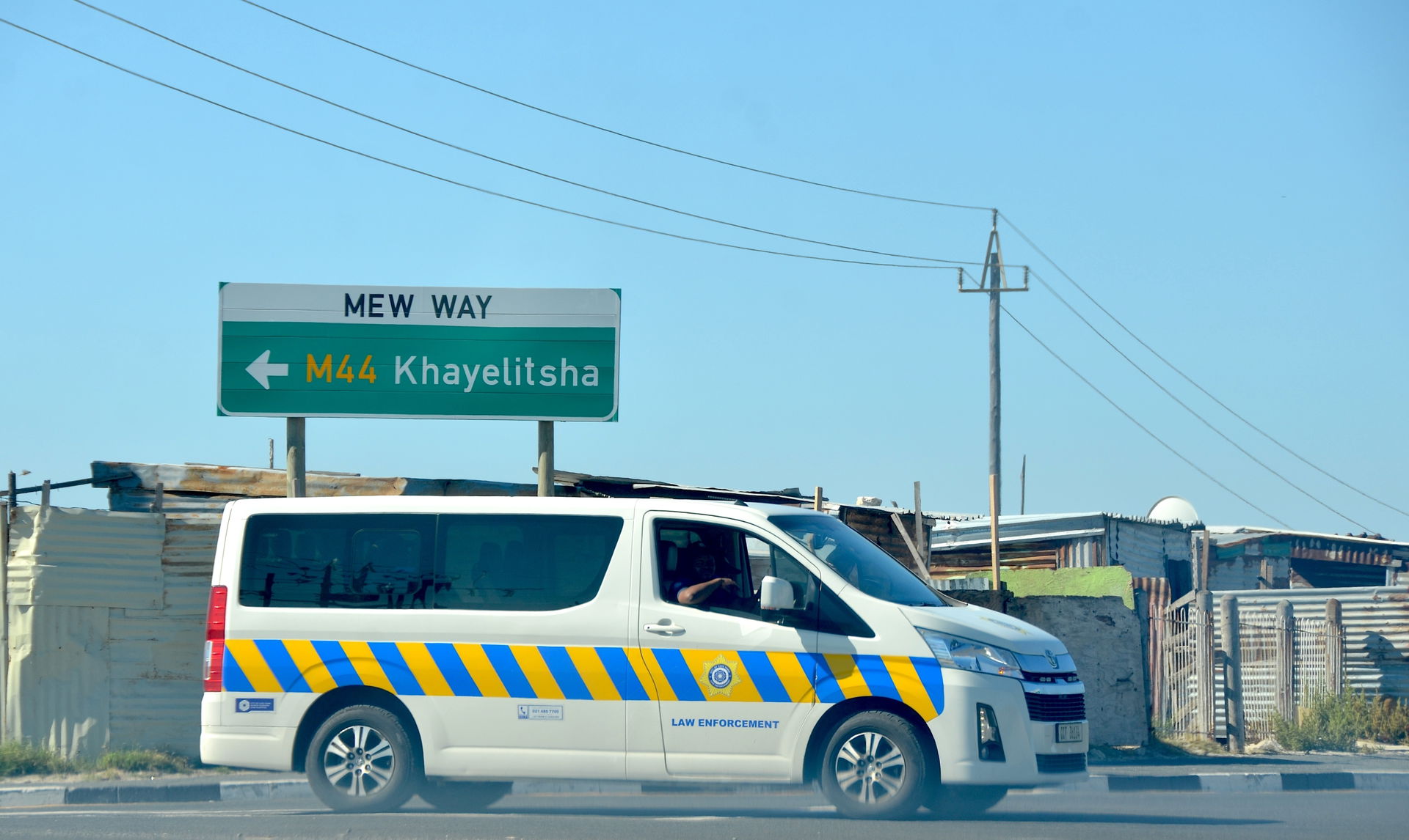 Law enforcement vehicle at M44 (Mew Way) in Khayelitsha, Cape T…