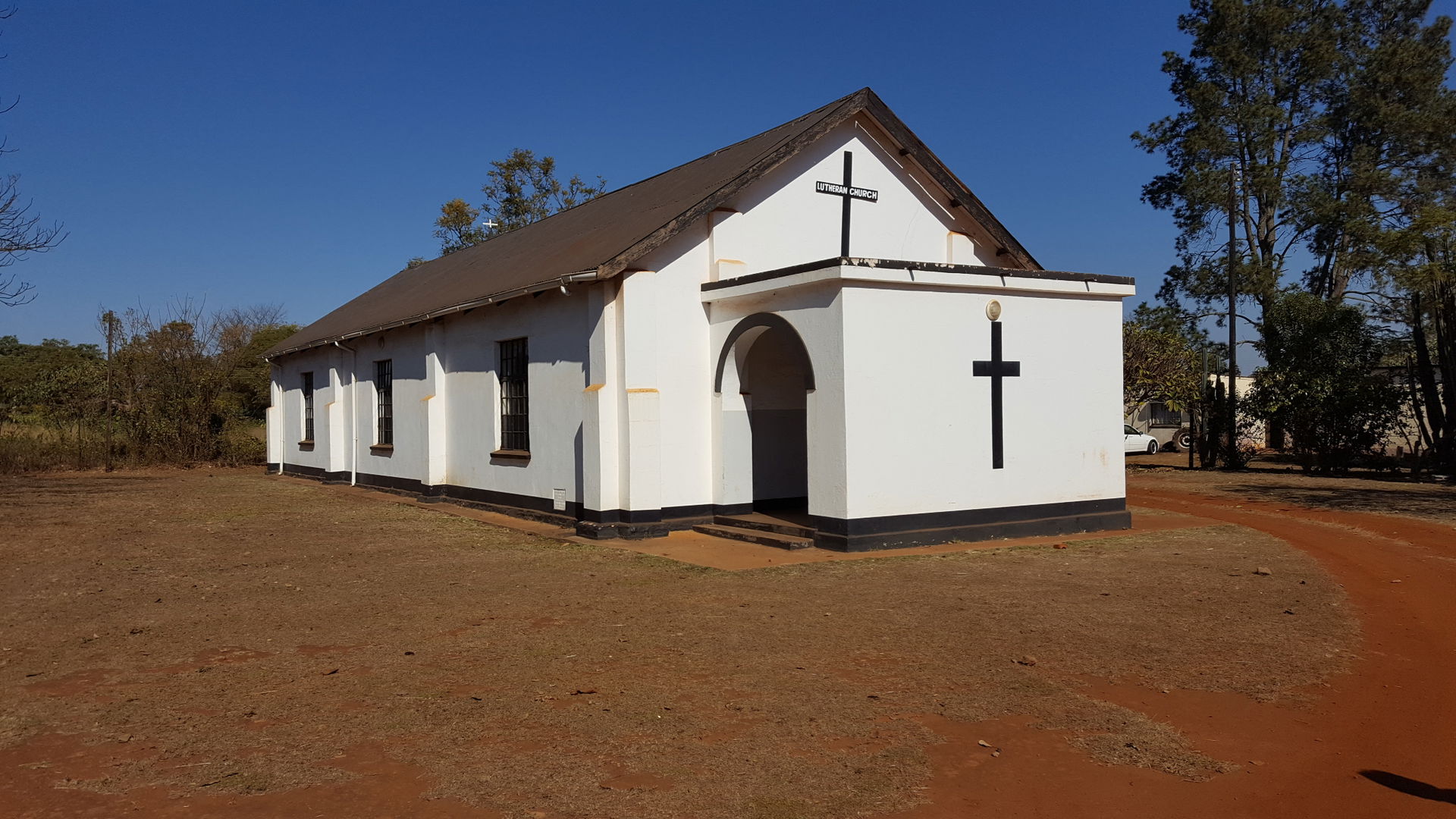 Foto van kerkgebou van voormalige GK Goedgegun, tans 'n Luthers…