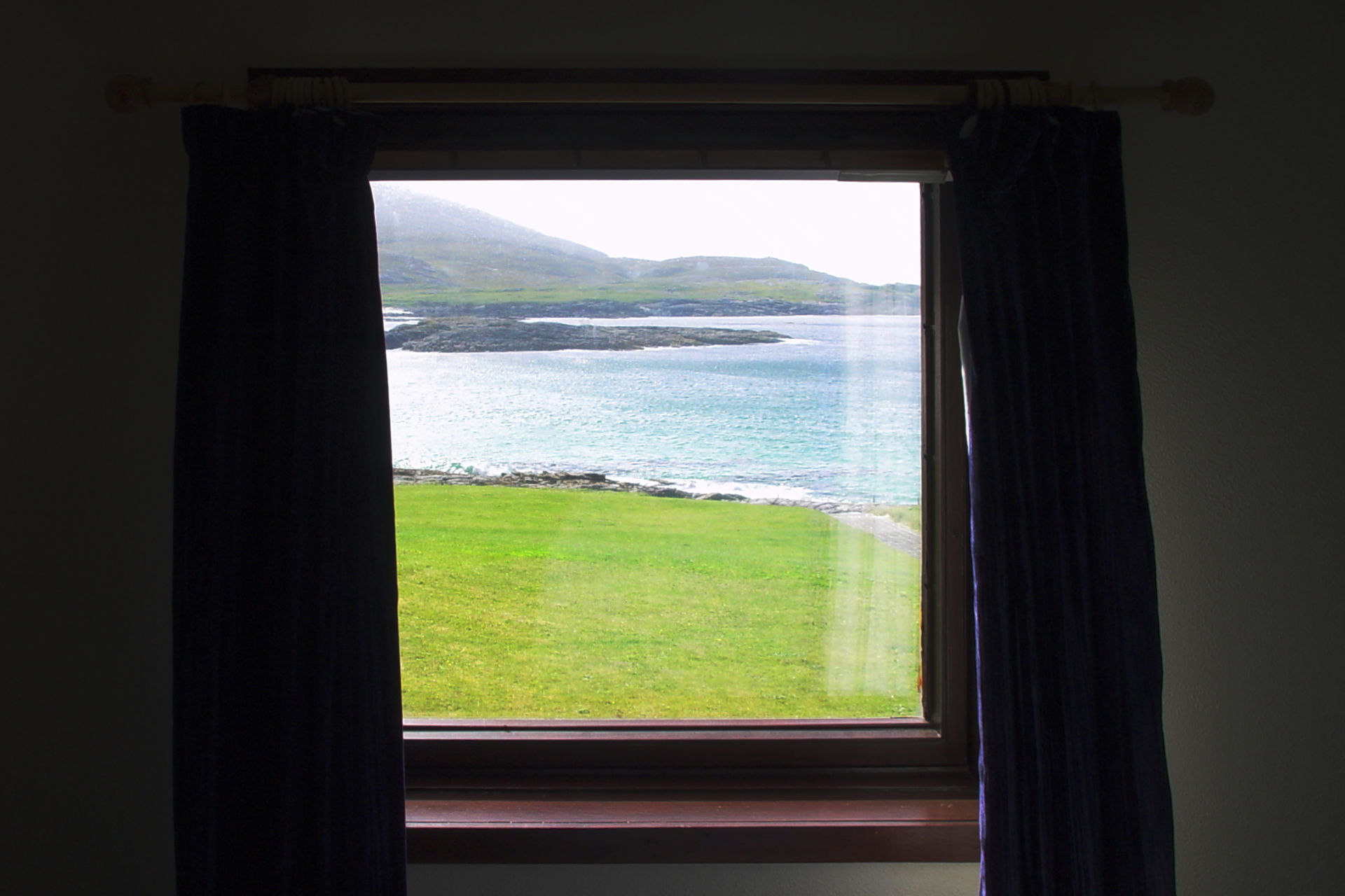 Barra, The Isle of Barra Beach Hotel, view through the window