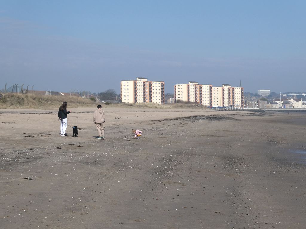 On Kirkcaldy South Beach