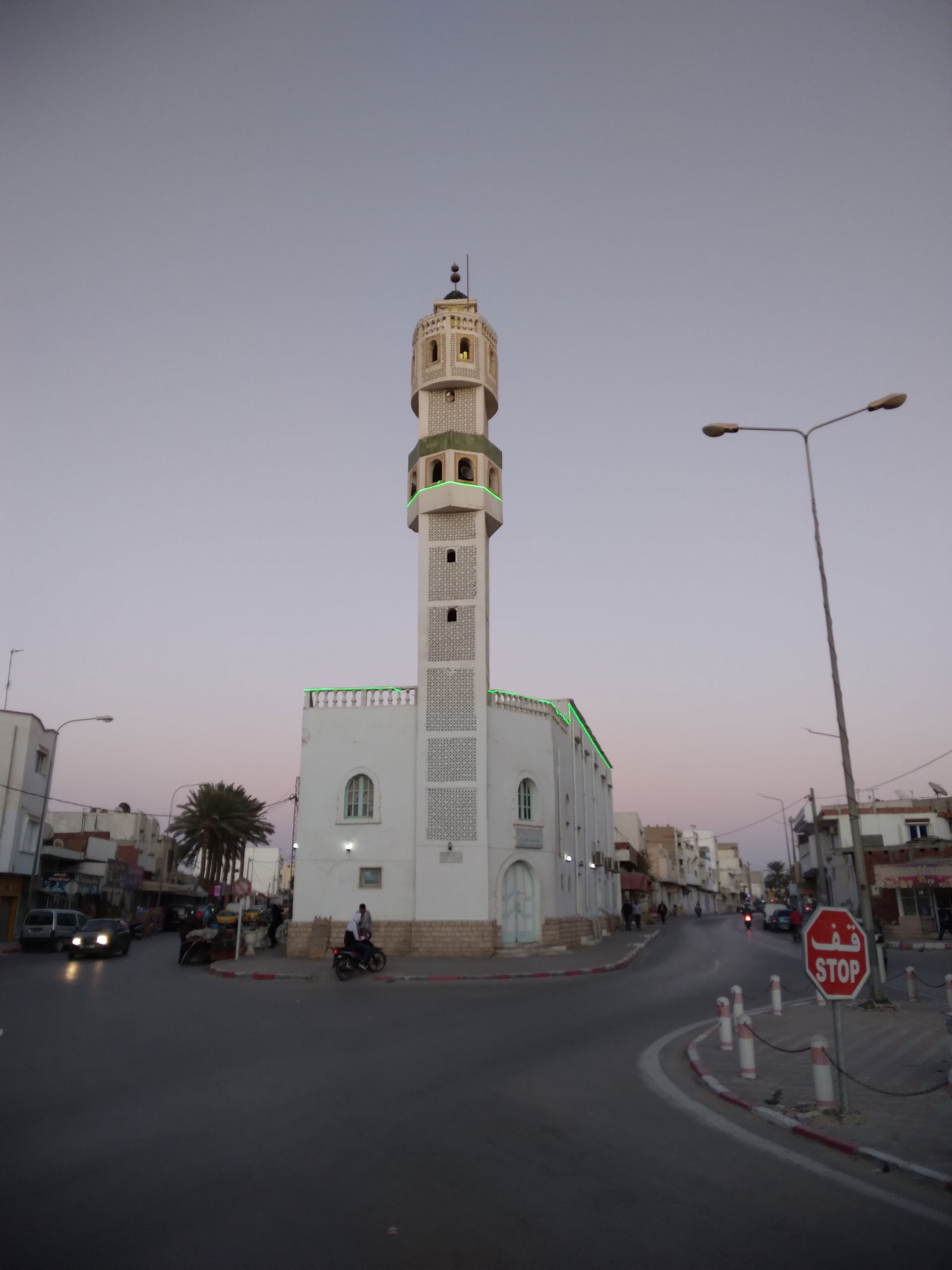 Mosque called جامع السلام, Rue El Hbib Chagra, Gabes 6002, Tuni…
