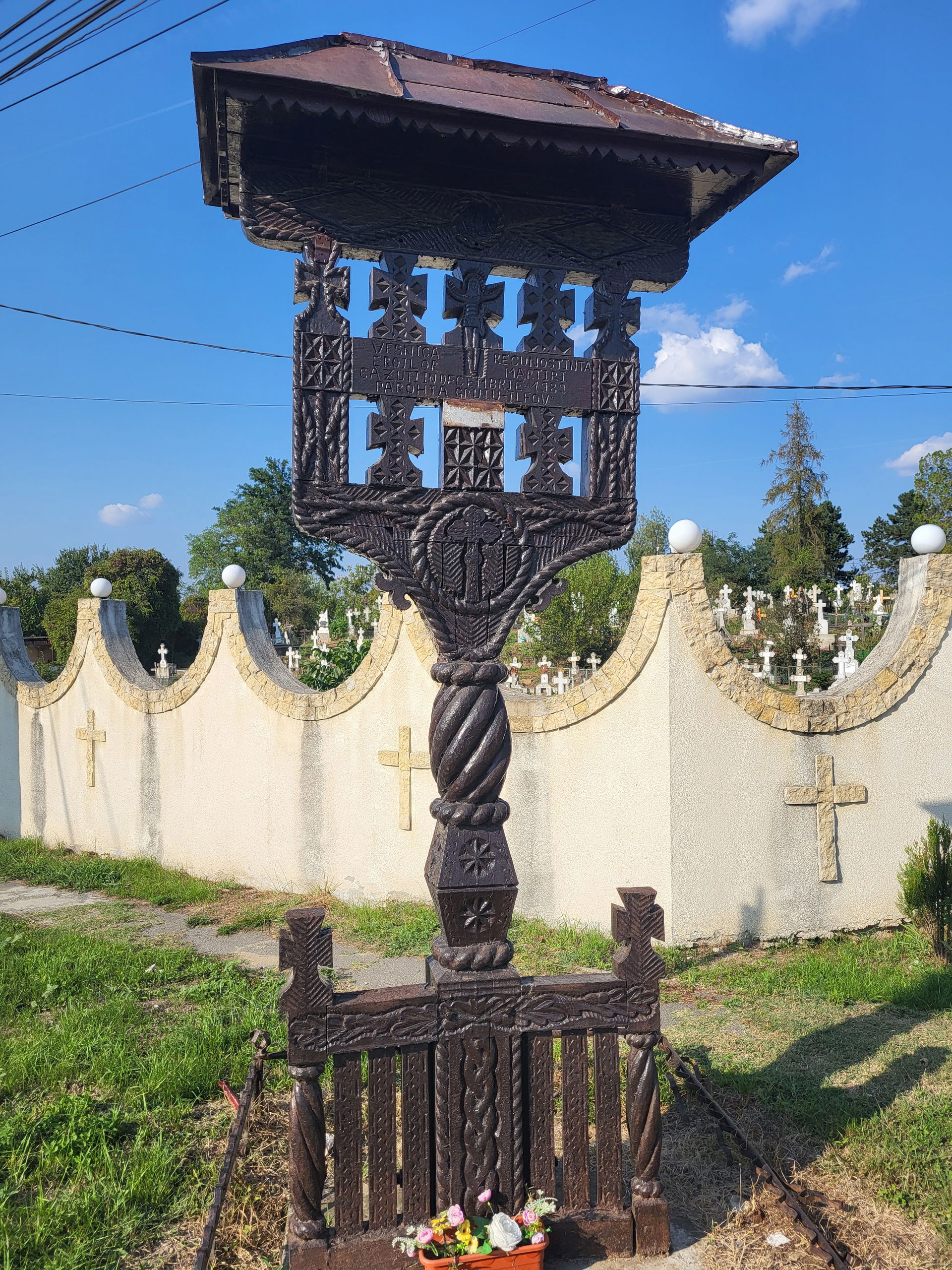 The Cross in front of Biserica Sfinții Arhangheli Mihail și Gav…