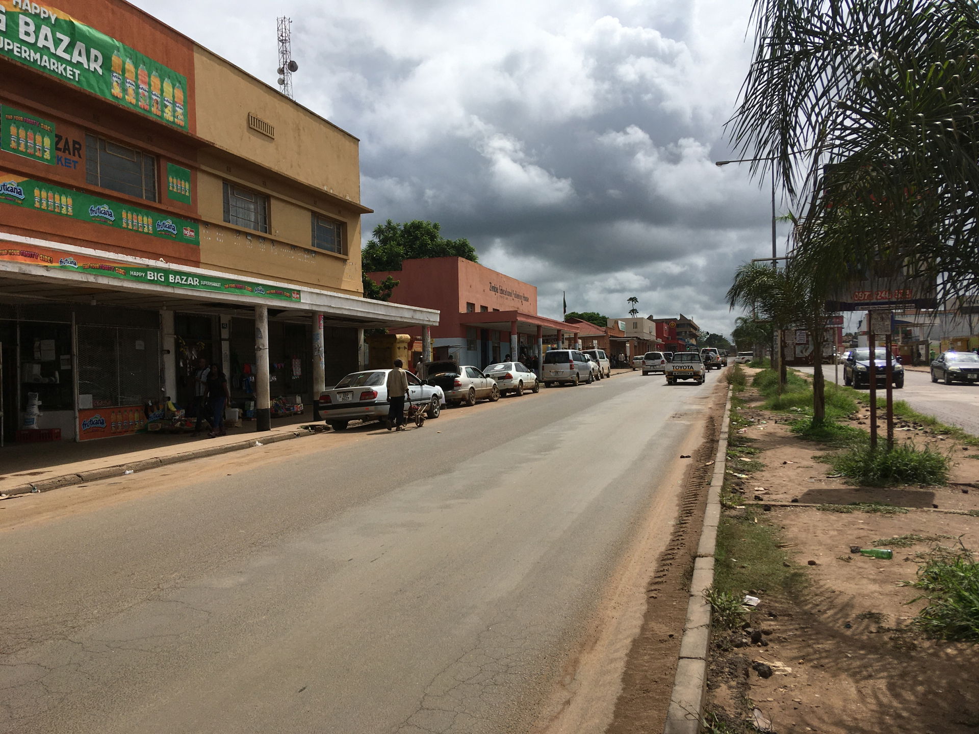 The Great North Road (T2) in Kabwe, Zambia, just east of its in…