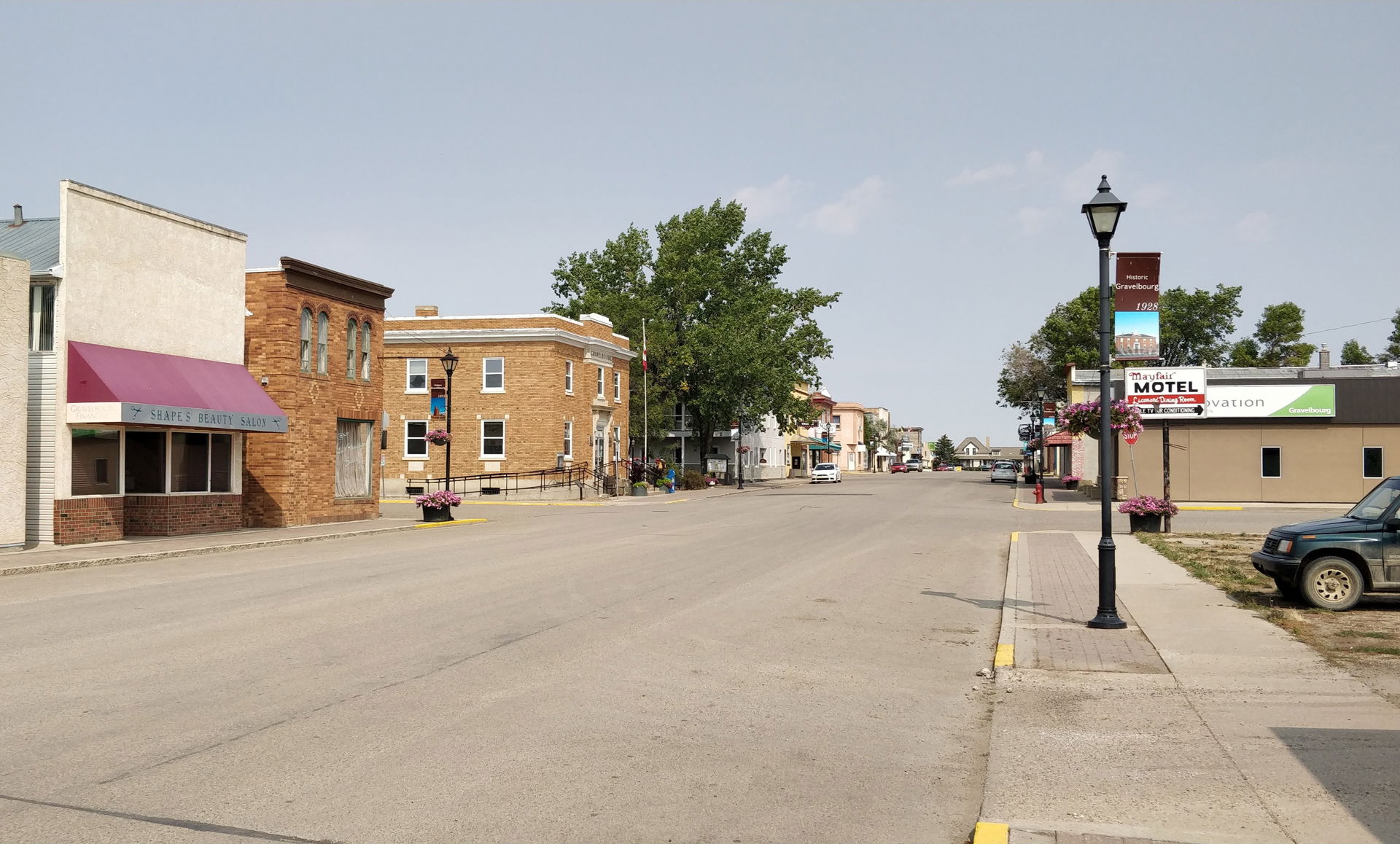 Main street, Gravelbourg, Saskatchewan. The Co-Cathedral is beh…