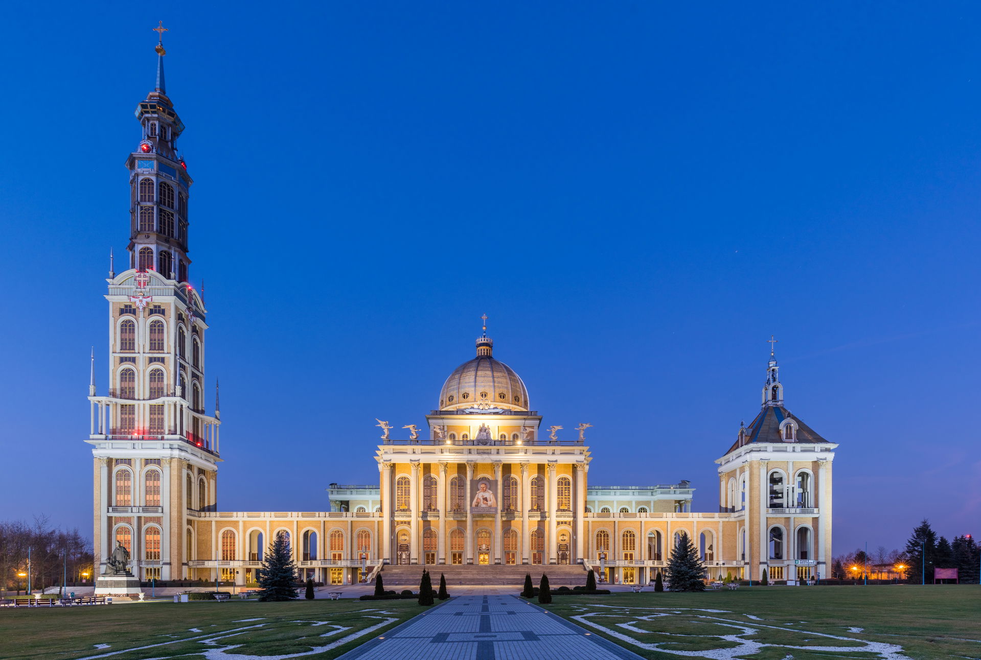 View at dusk of the Basilica of Our Lady of Sorrows, Queen of P…