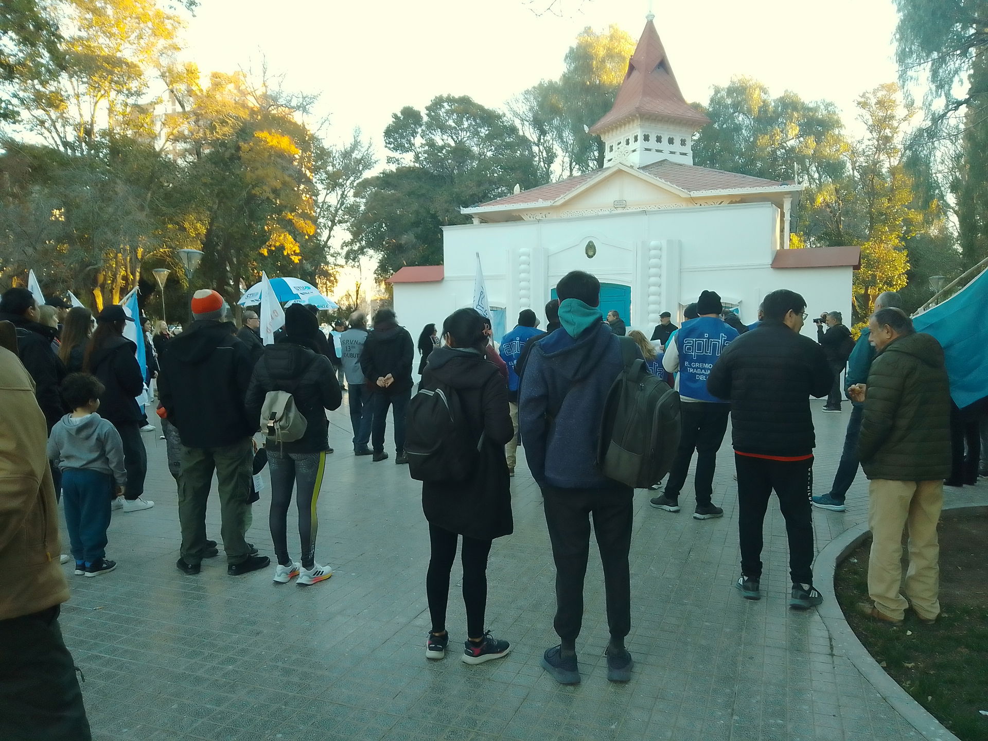 Protesta en defensa de los jubilados y empleados públicos el 9 …