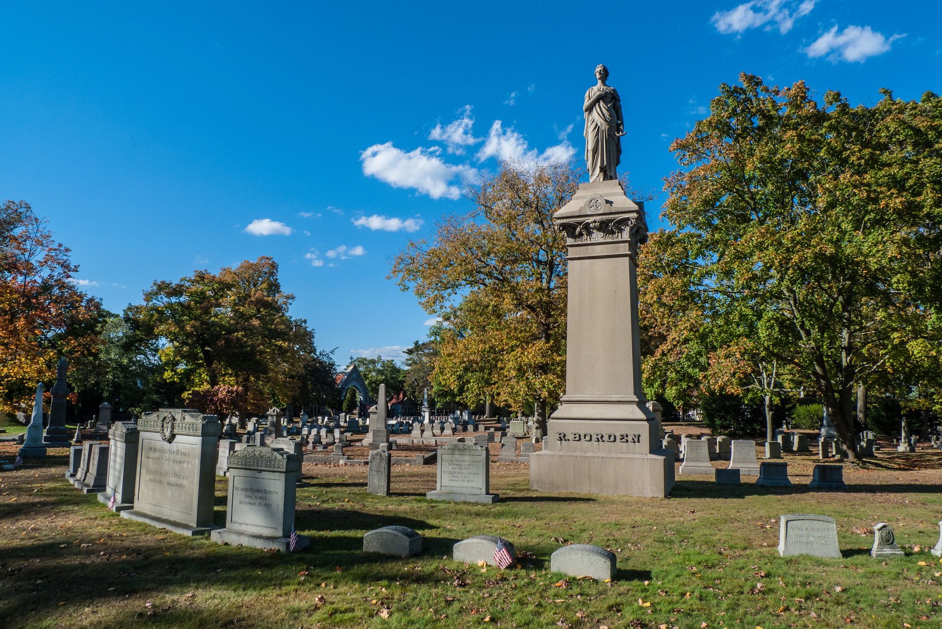 Richard Borden (1795-1874) and Borden family graves at Oak Grov…
