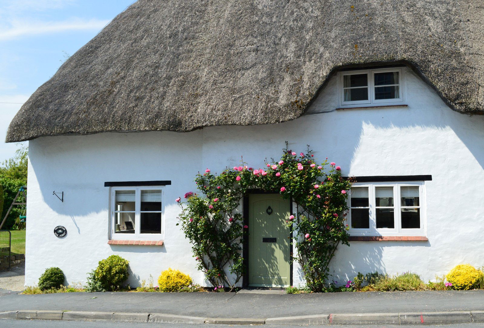 Thatched cottage, Ashbury, Oxfordshire
