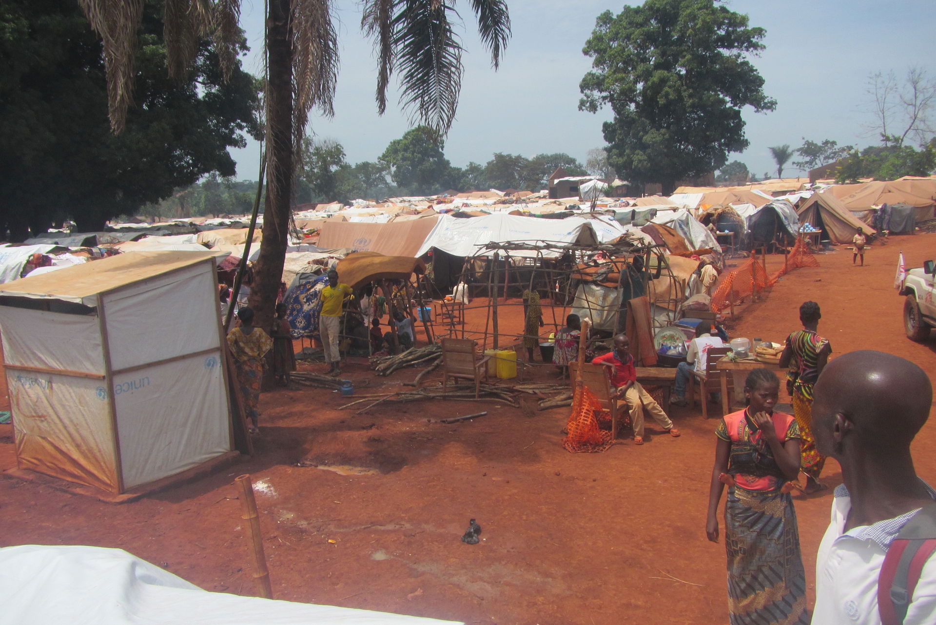 Le camp des déplacés de PK3 à Bria, le 12 juin 2018. (VOA/Freem…