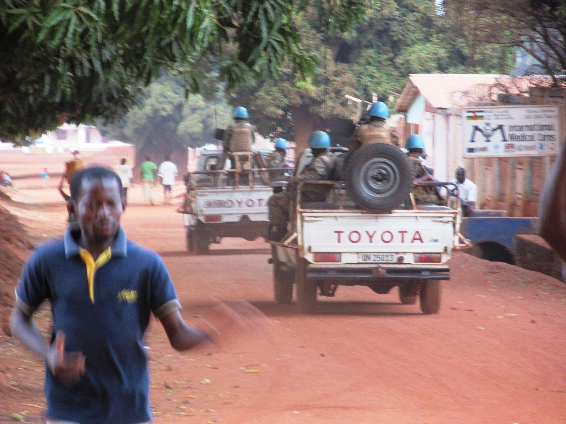 Une patrouille de la Minusca dans une rue à Bria, en Centrafriq…