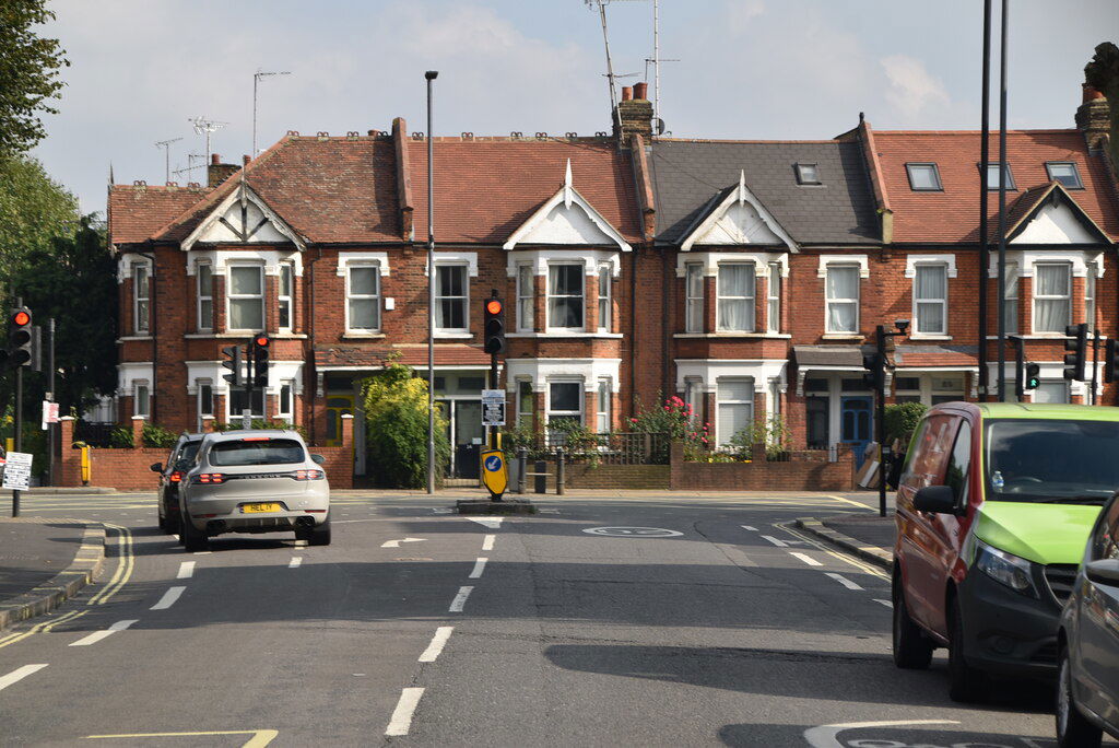 Du Cane Rd, Wood Lane junction