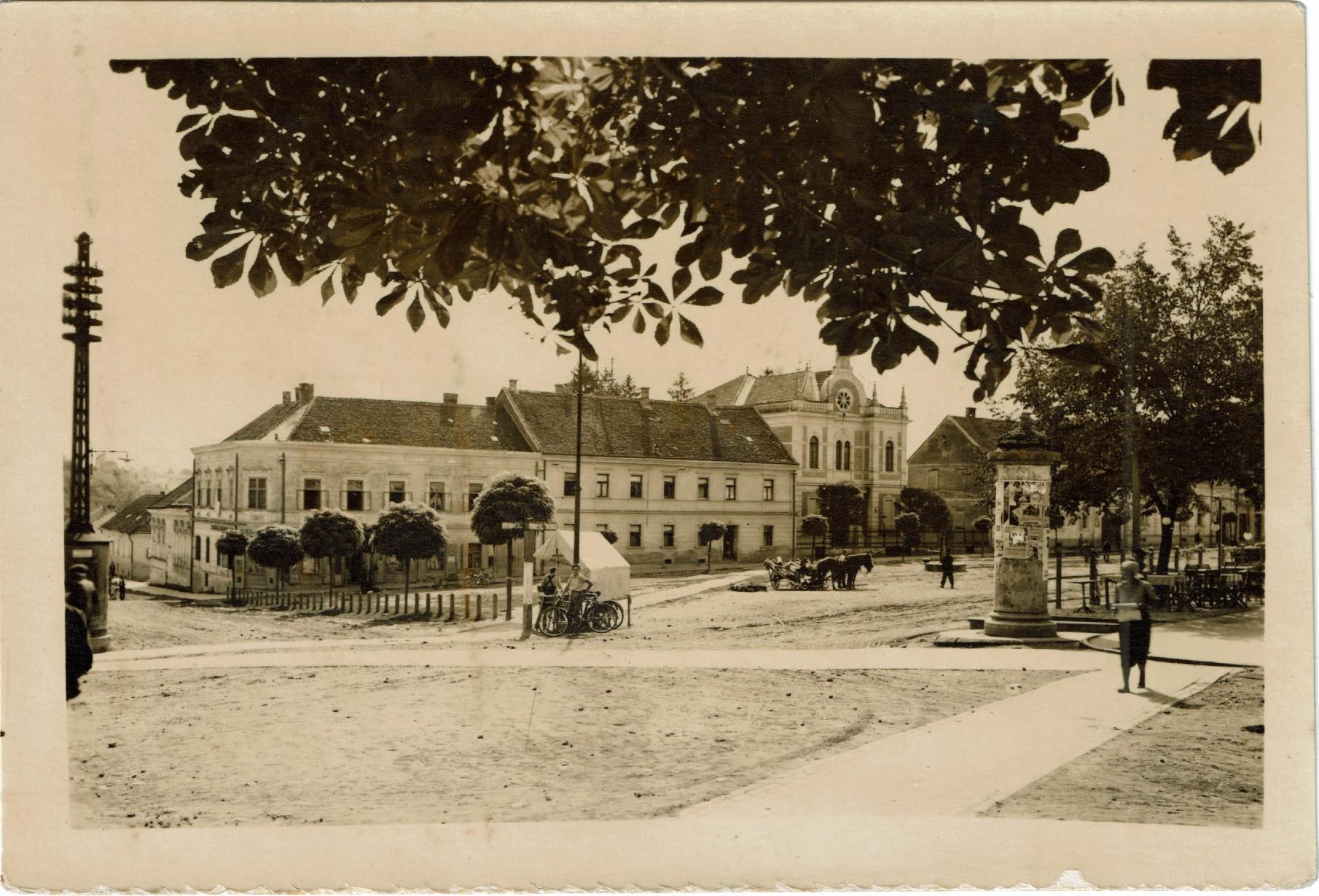 Old view of Križevci with the Synagogue.