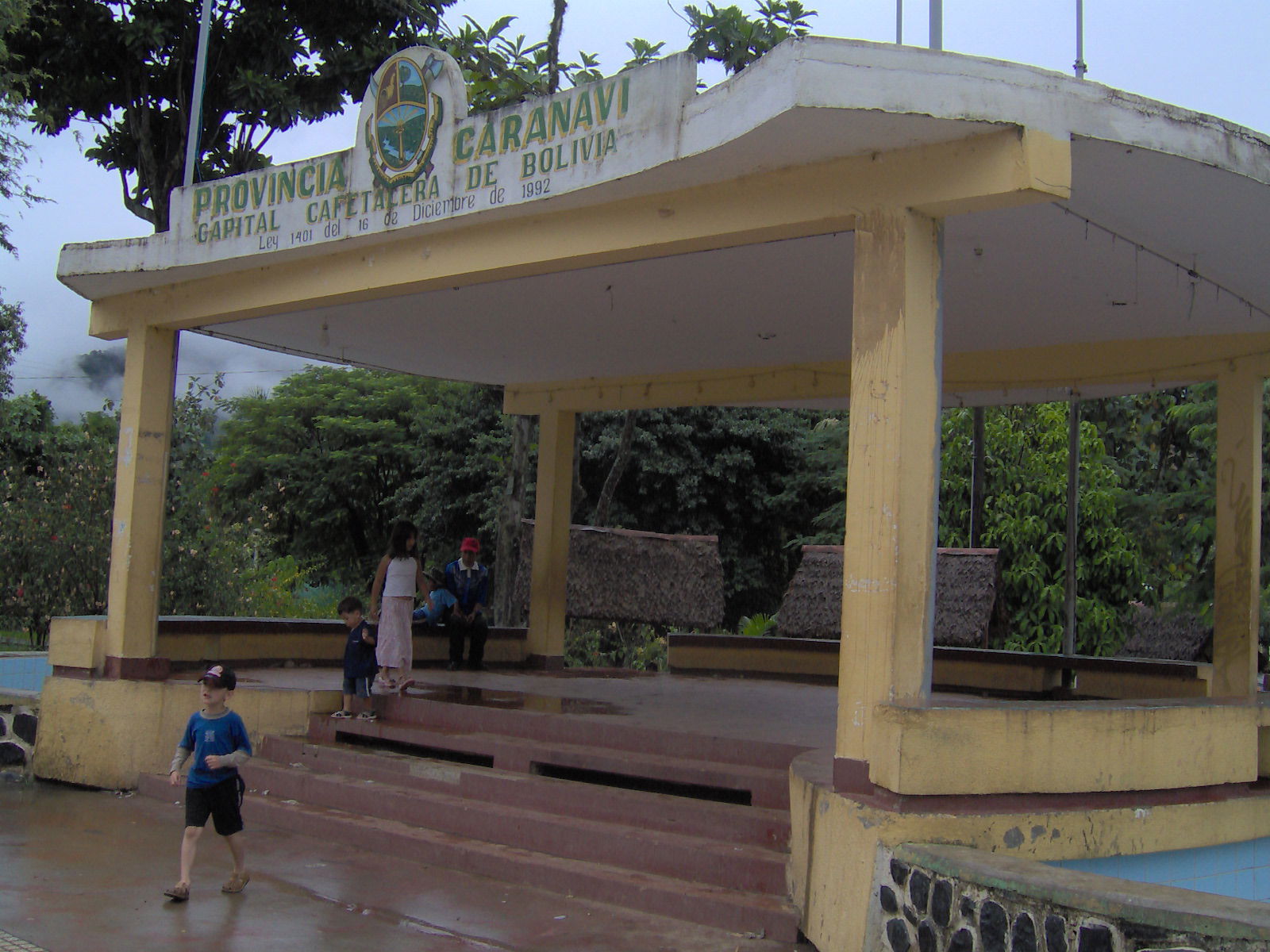 Plaza principal de Caranavi