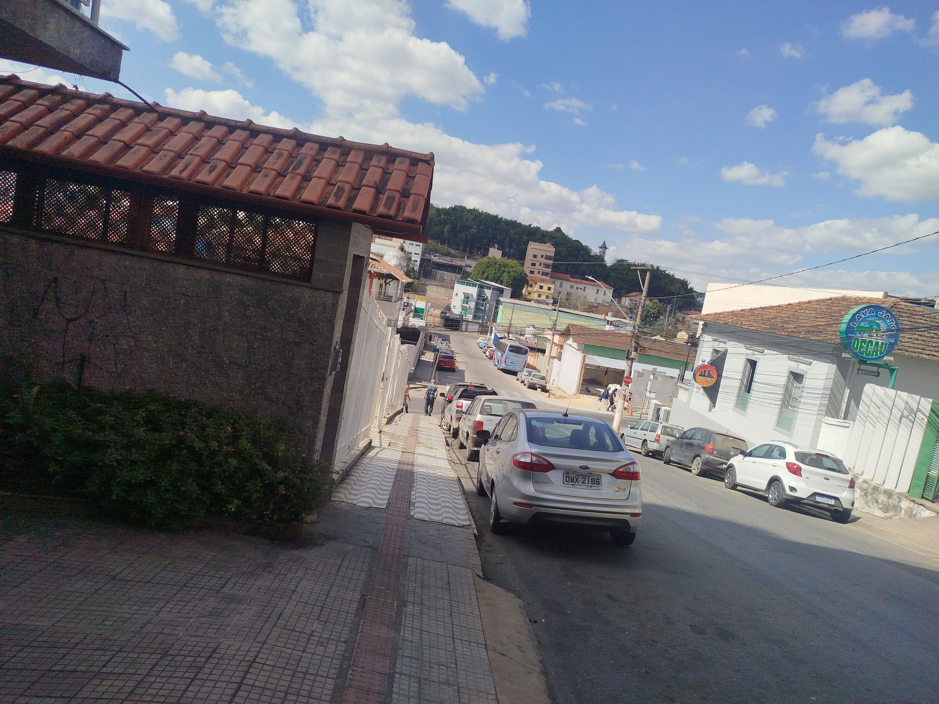 Vista geral e ruas de Barbacena, em julho de 2025.