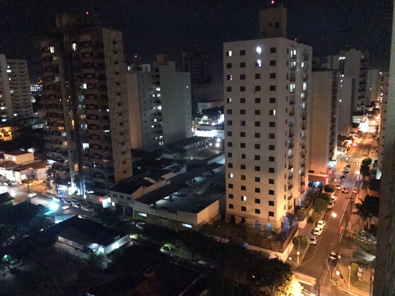 Centro de Catanduva à noite