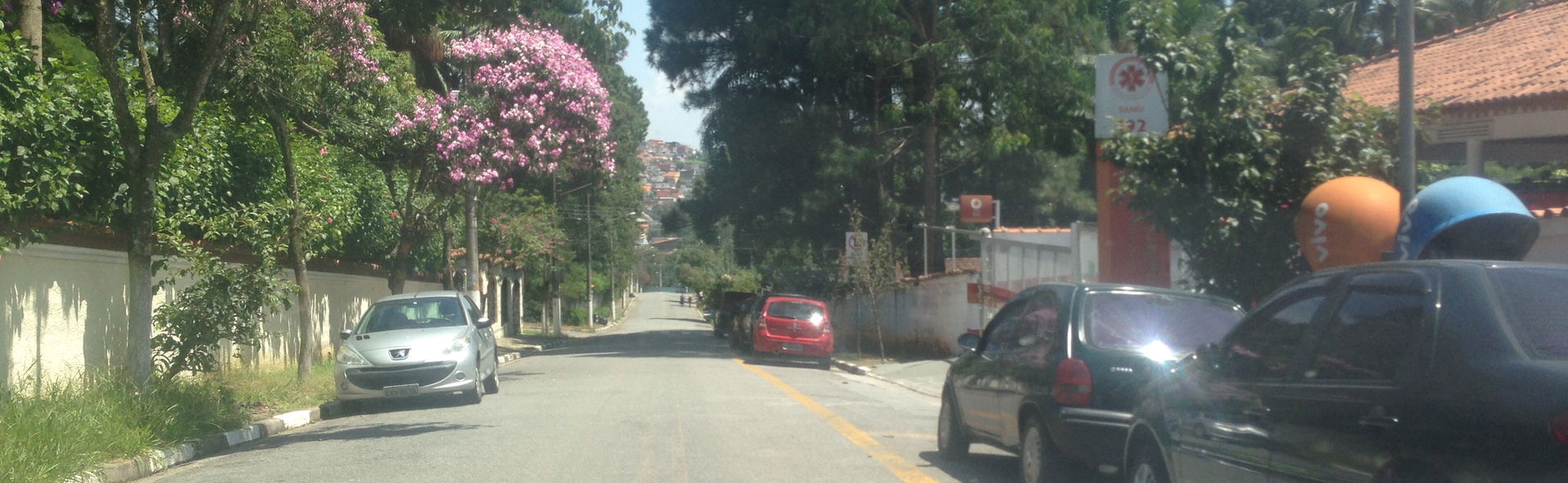 Via da Vila Romanópolis em Ferraz de Vasconcelos/SP, Brasil.