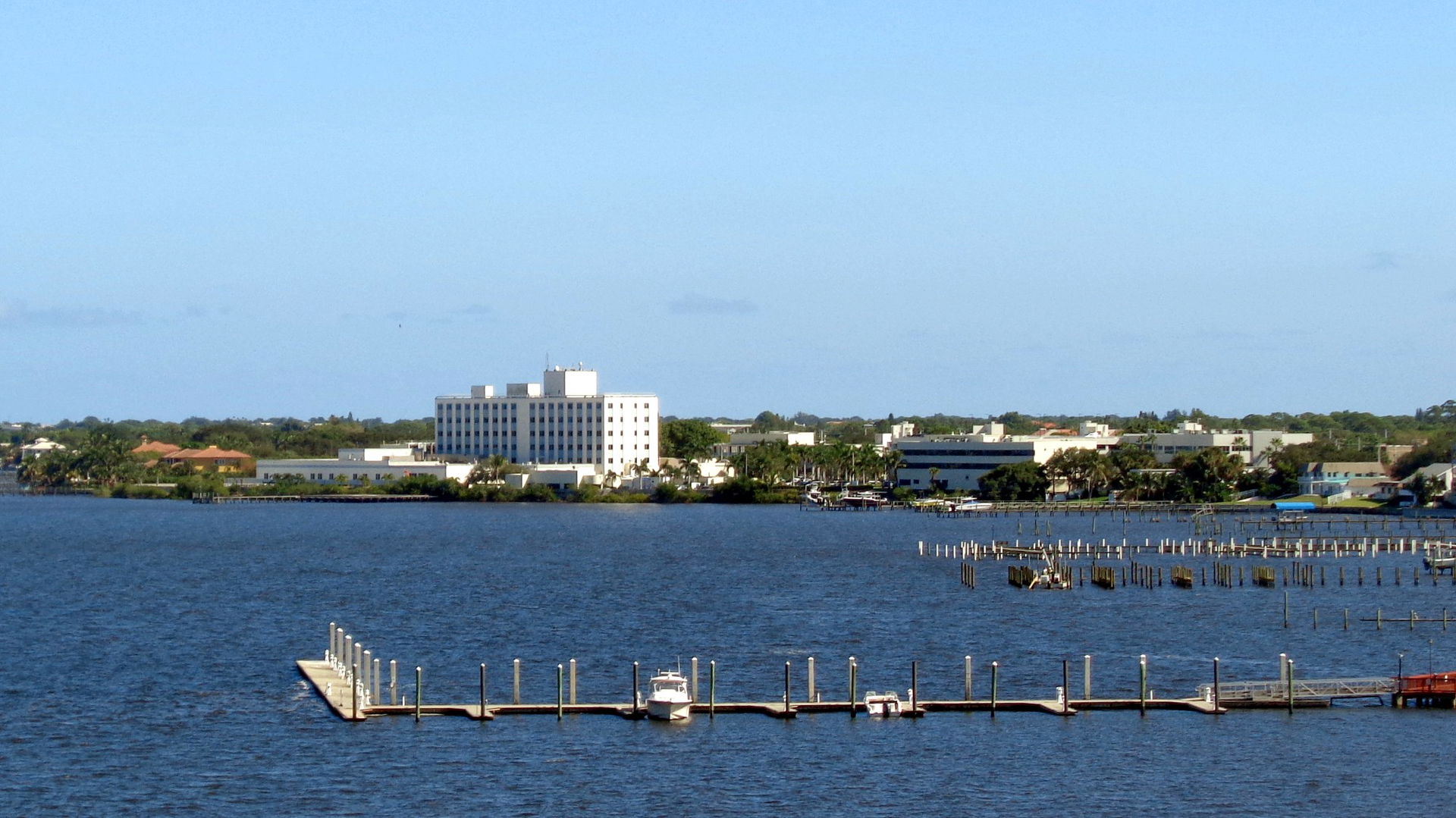 Downtown Stuart, Florida. The view is looking Southeast from Ro…