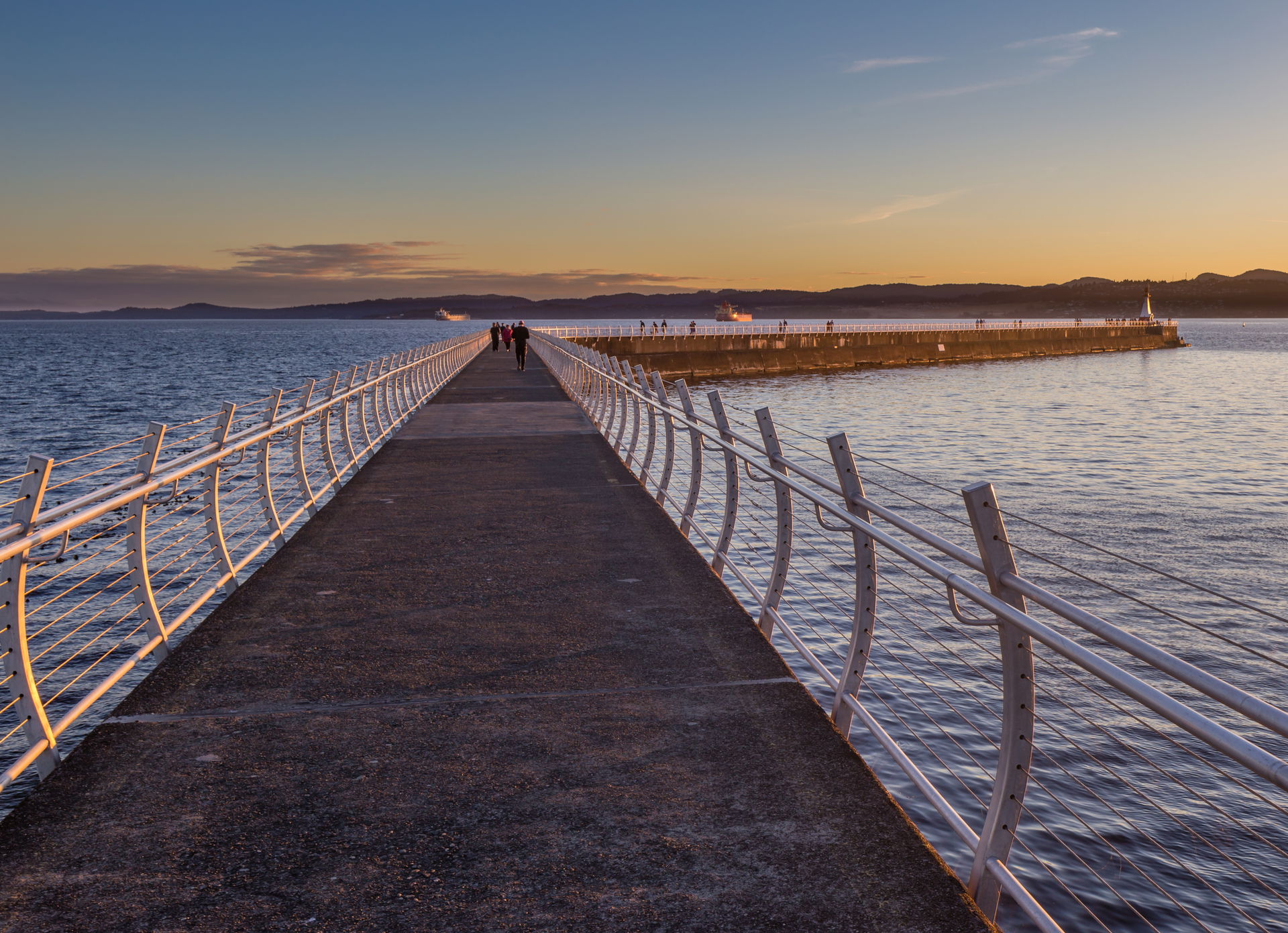 Ogden Point Breakwater during sunset, Victoria, British Columbi…