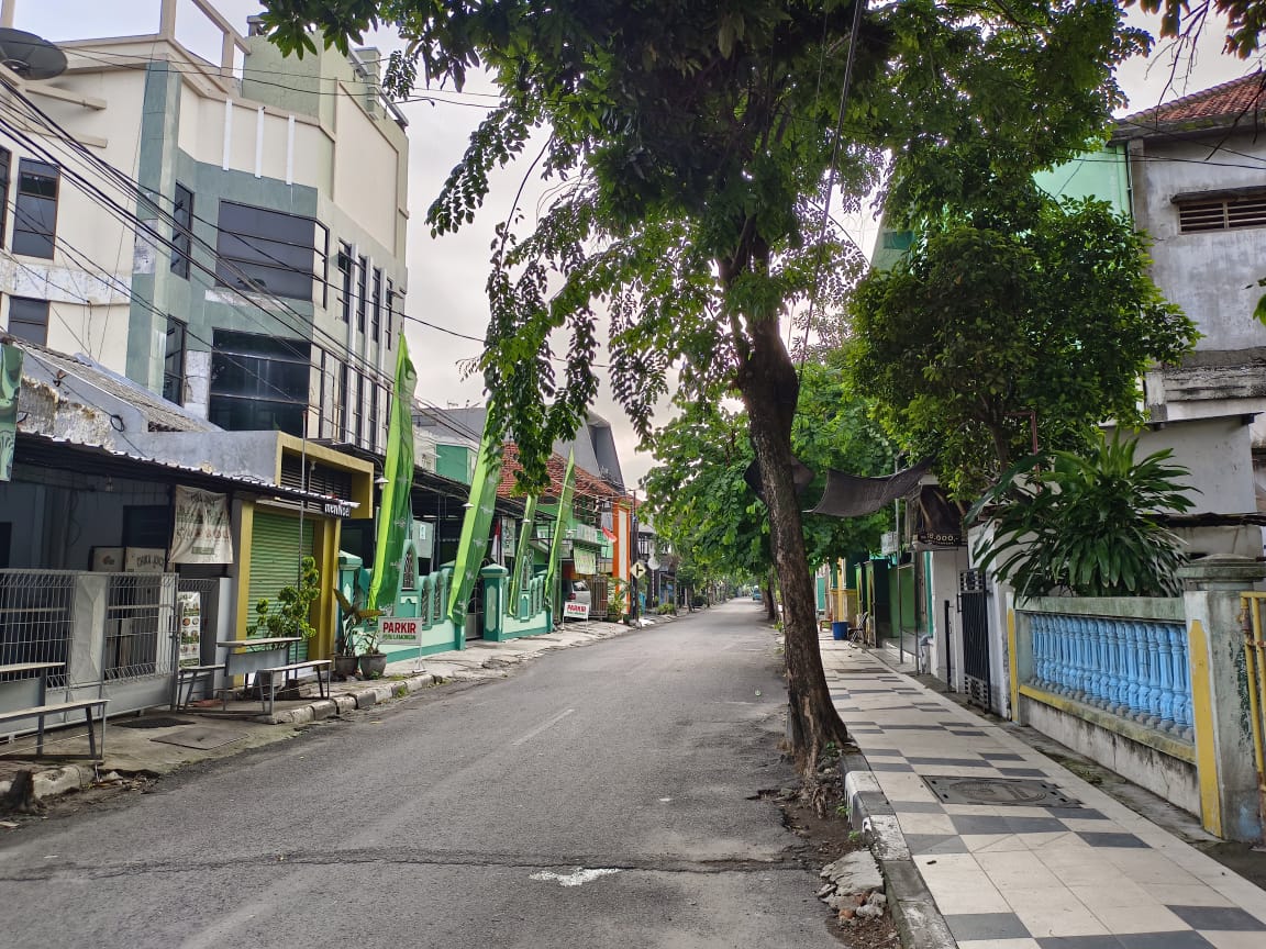 Jalan Kyai Amin, Kel. Sidokumpul, Kab. Lamongan