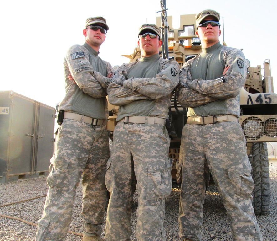 (From left) Pfc. Justin Piesche of Florence, Ky., Pfc. Chris Fa…
