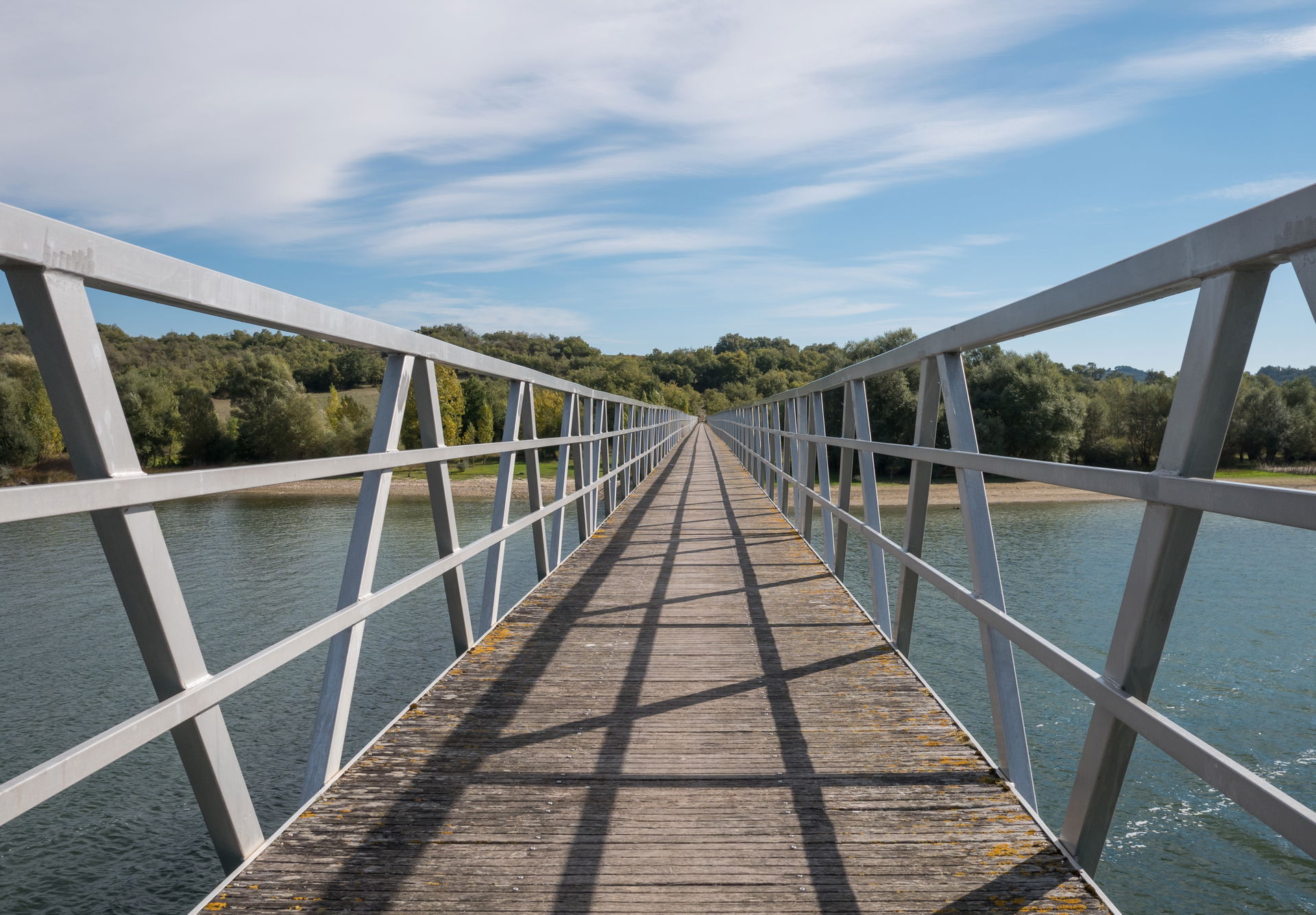 Bridge over the Ullíbarri-Gamboa reservoir between Garaio and A…