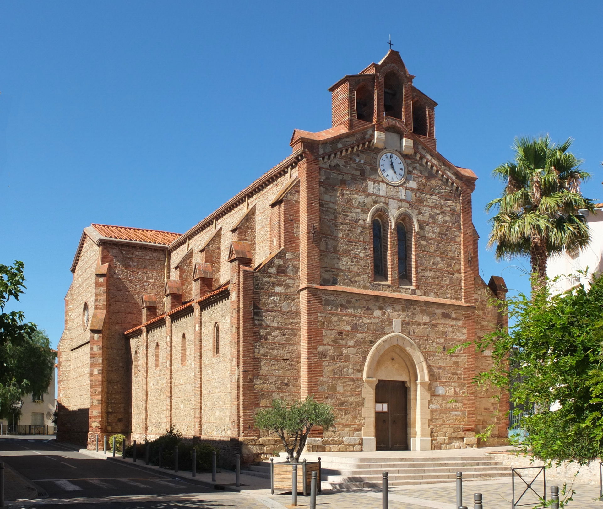 Parish church of Saint-Nazaire (Pyrénées-Orientales), France, R…