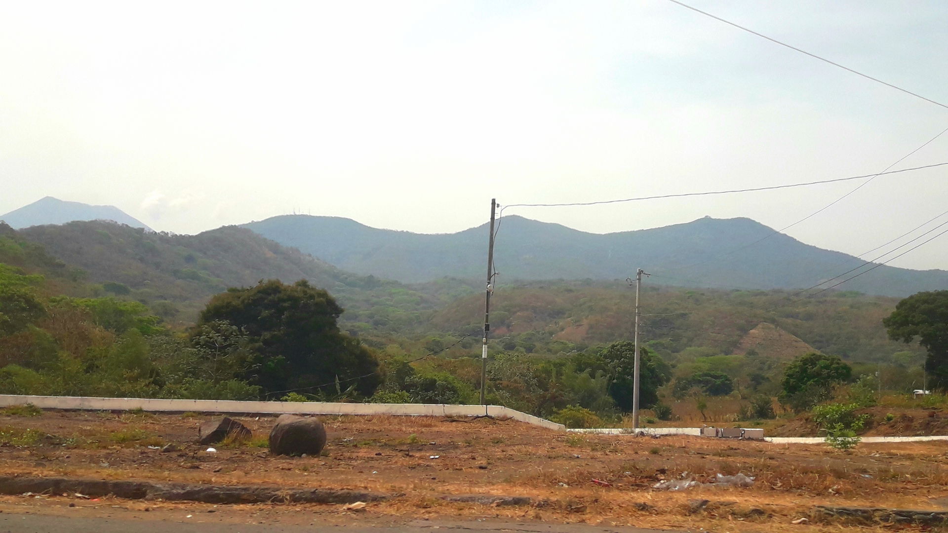 Los dos volcanes del departamento de San Miguel captados en la …