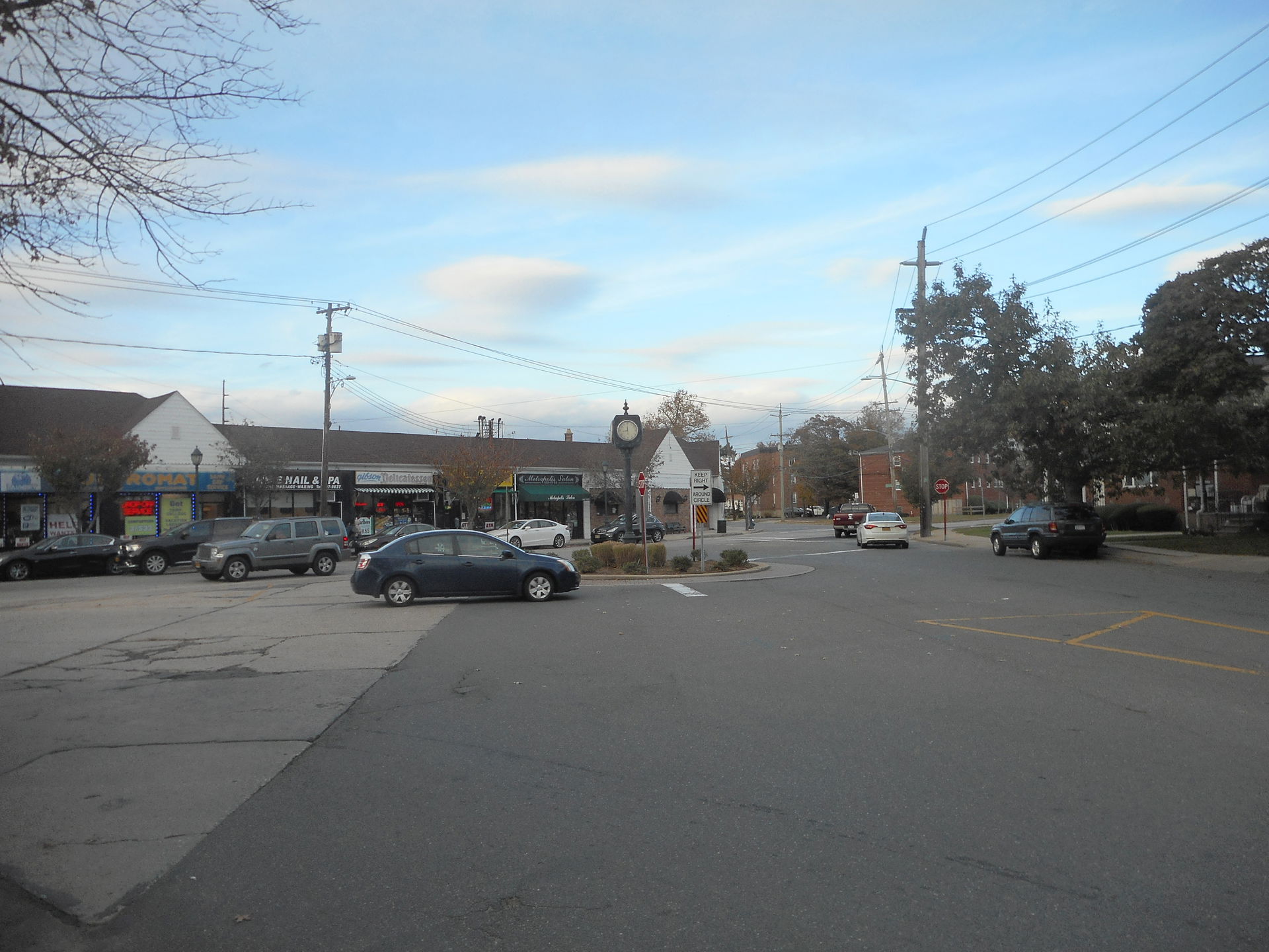The Traffic Circle for Gibson Boulevard and Dubois Avenue on th…