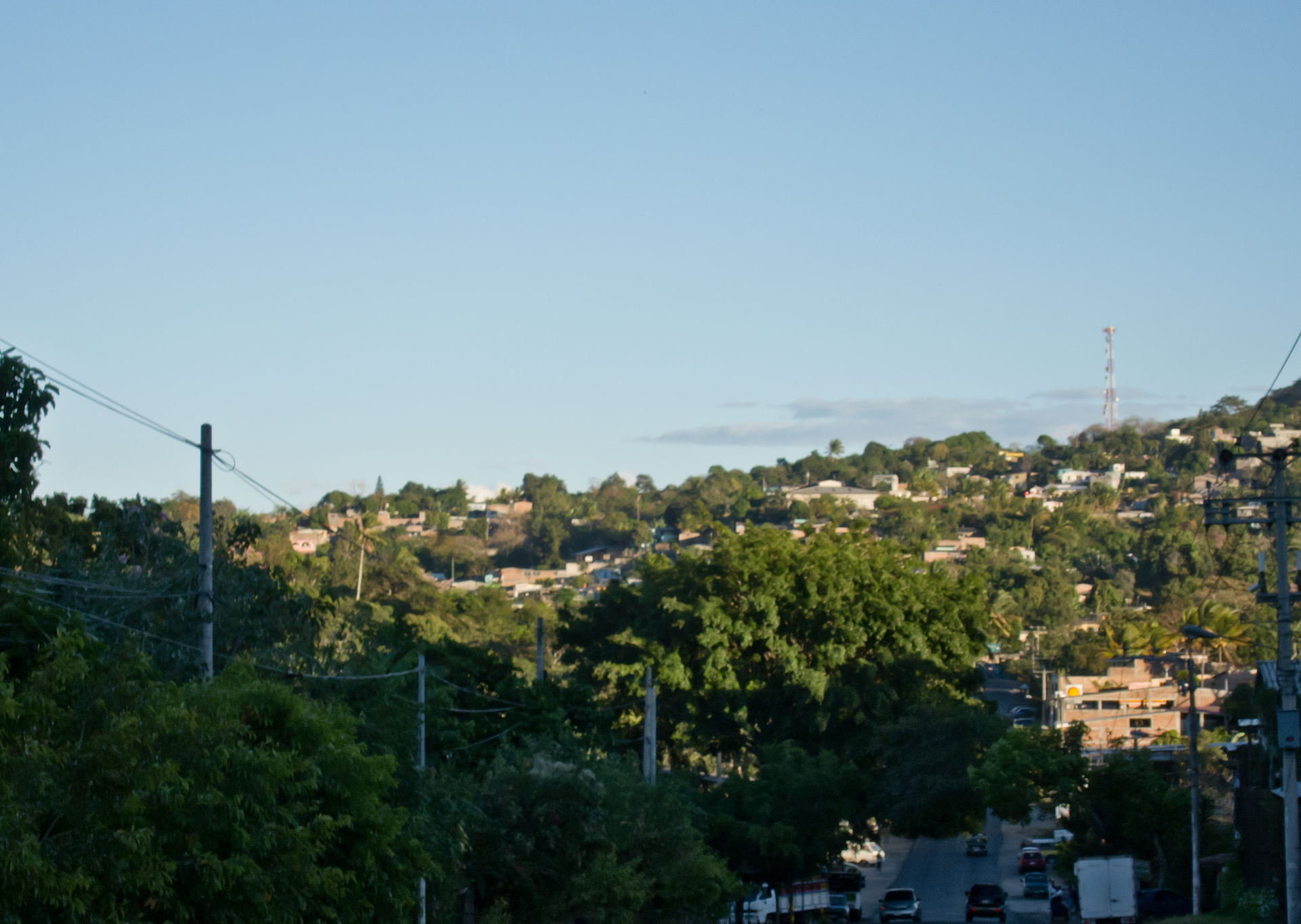 Entrada de la ciudad de Cojutepeque, El Salvador, desde la carr…
