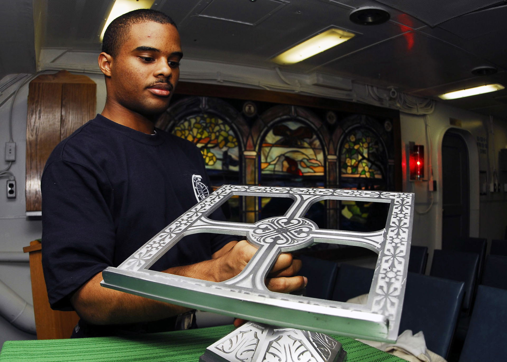 PACIFIC OCEAN (Aug. 3, 2007) - Airman Sigfrido Bobonis from com…
