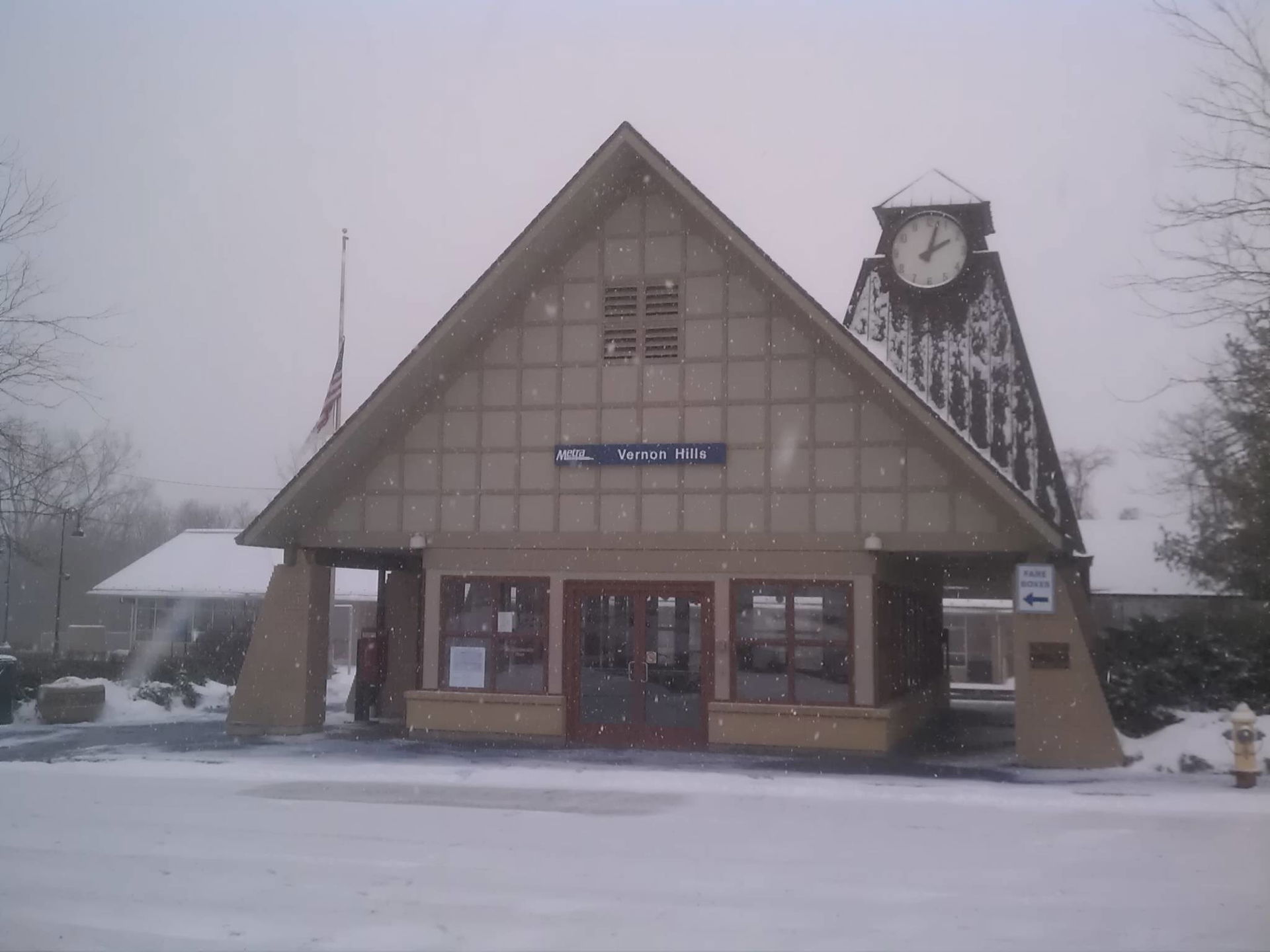 Vernon Hills Metra Station