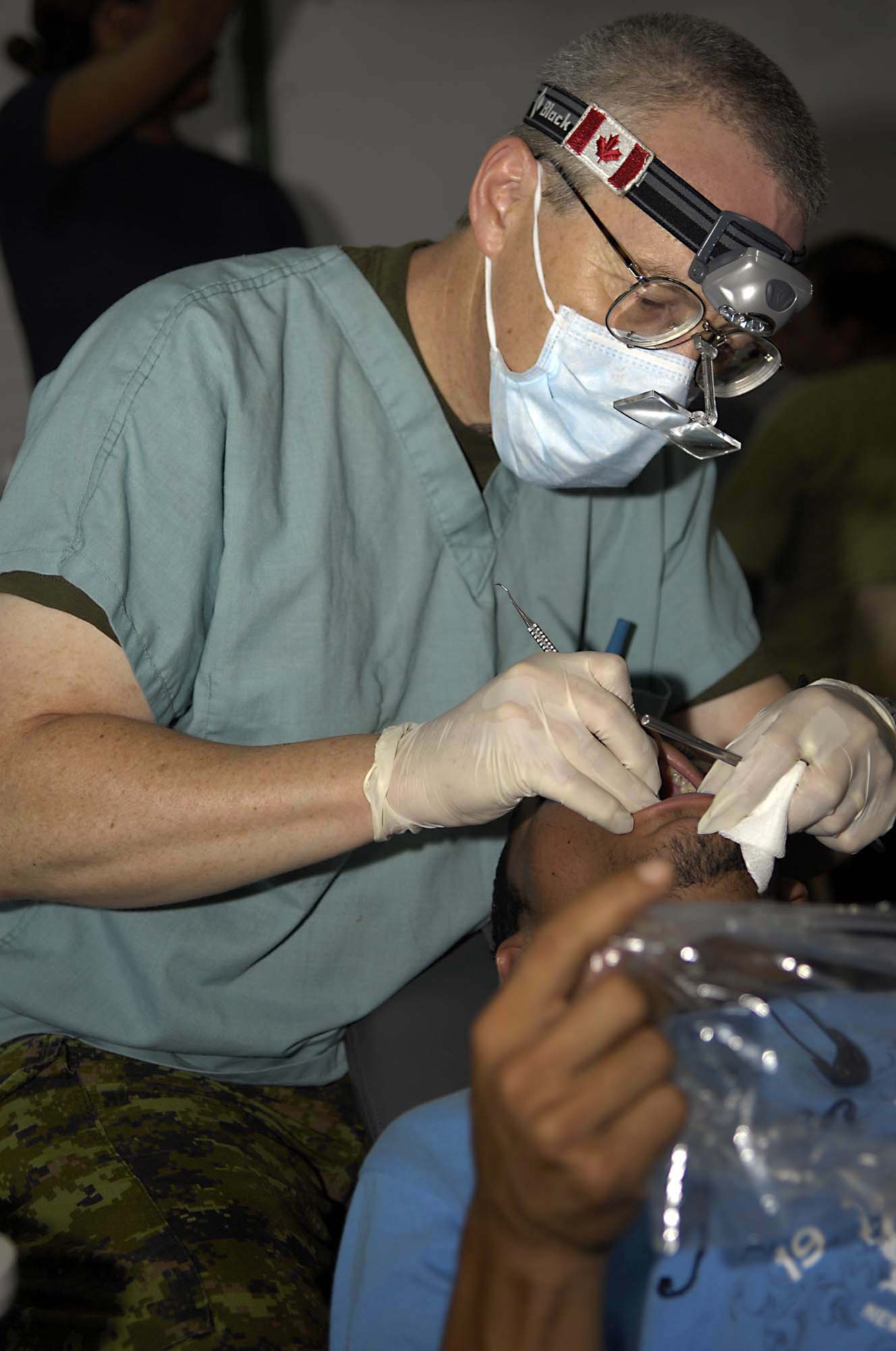 LA UNIÓN, El Salvador (June 27, 2009) Maj. Don Trider, a Canadi…