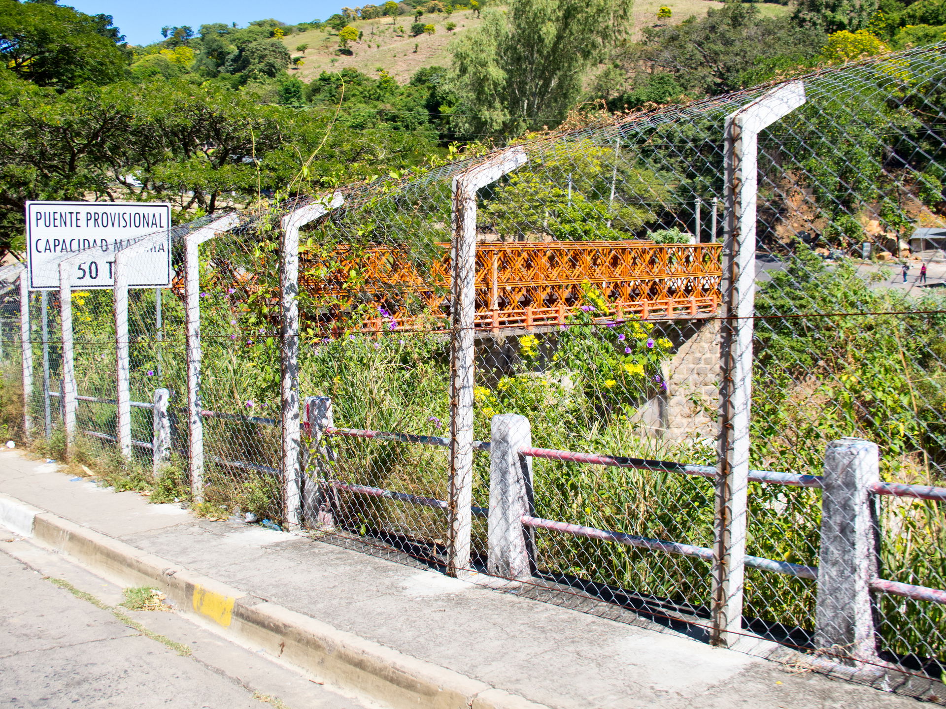 Temporary bridge, at the outskirts of Tecoluca, San Vicente, El…