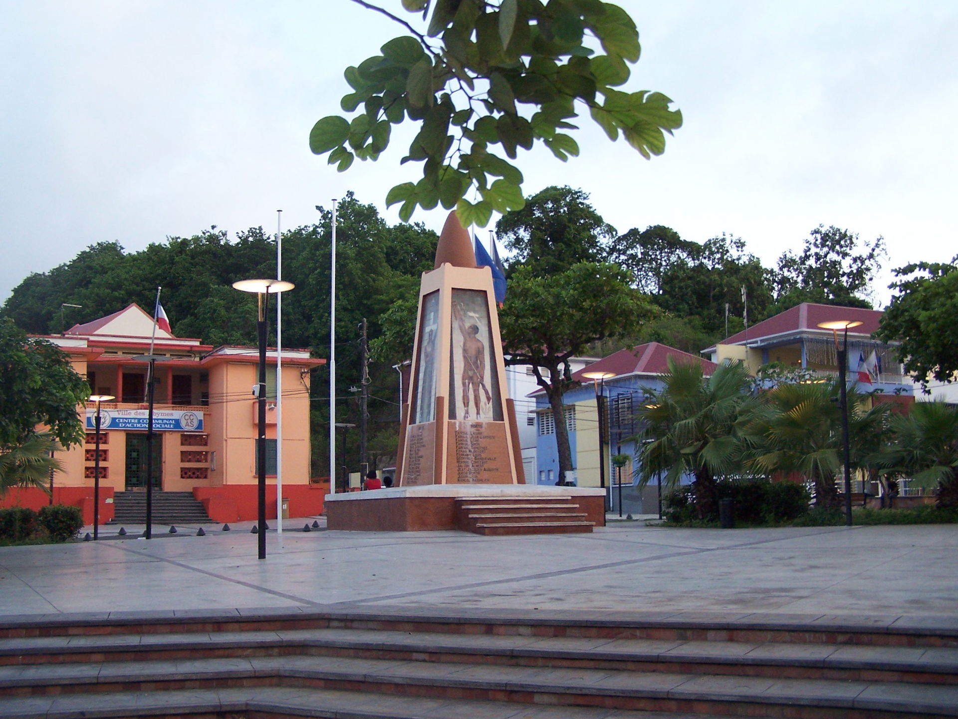 Place principale des Abymes