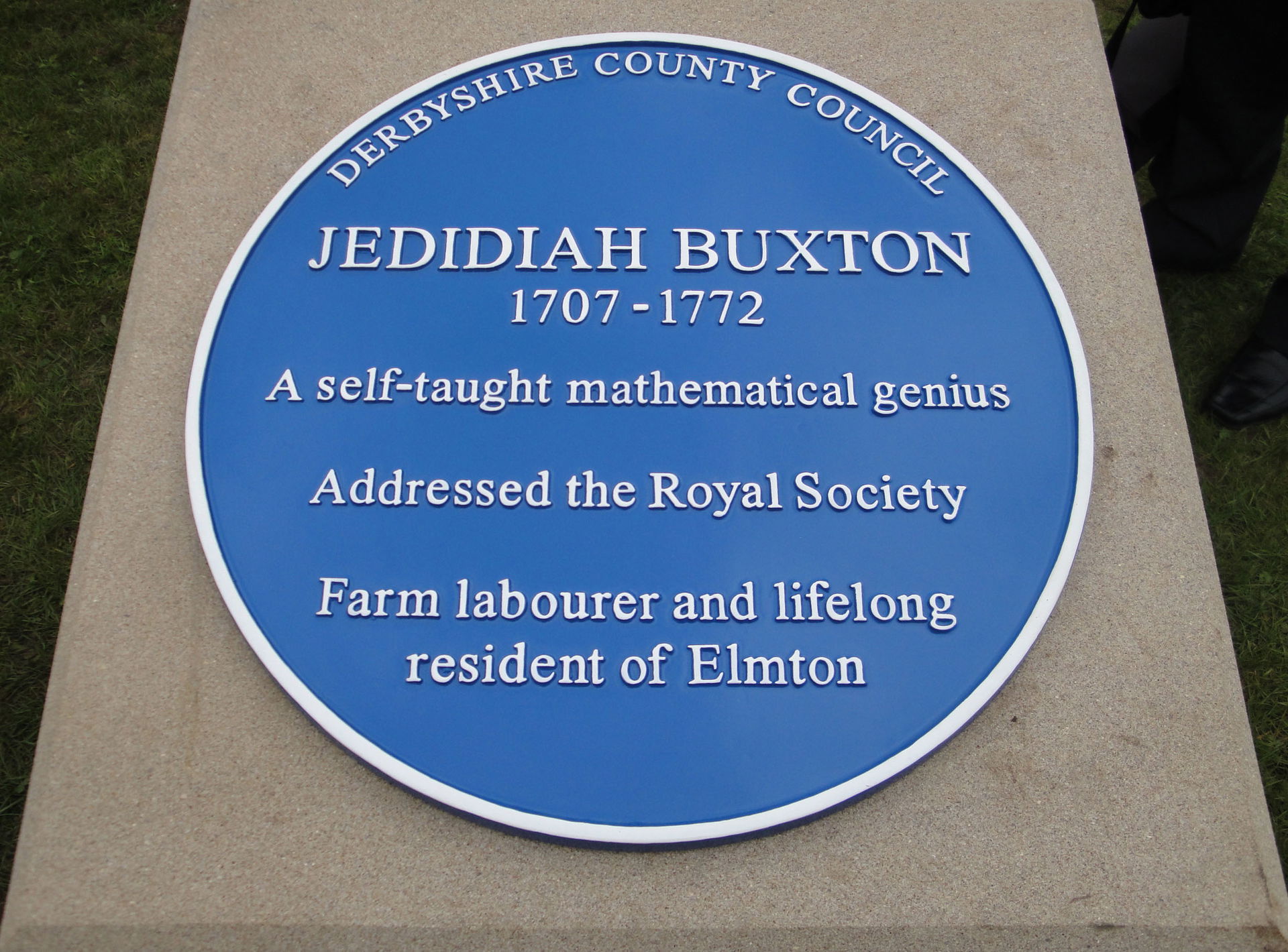 Blue plaque for Jedidiah Buxton