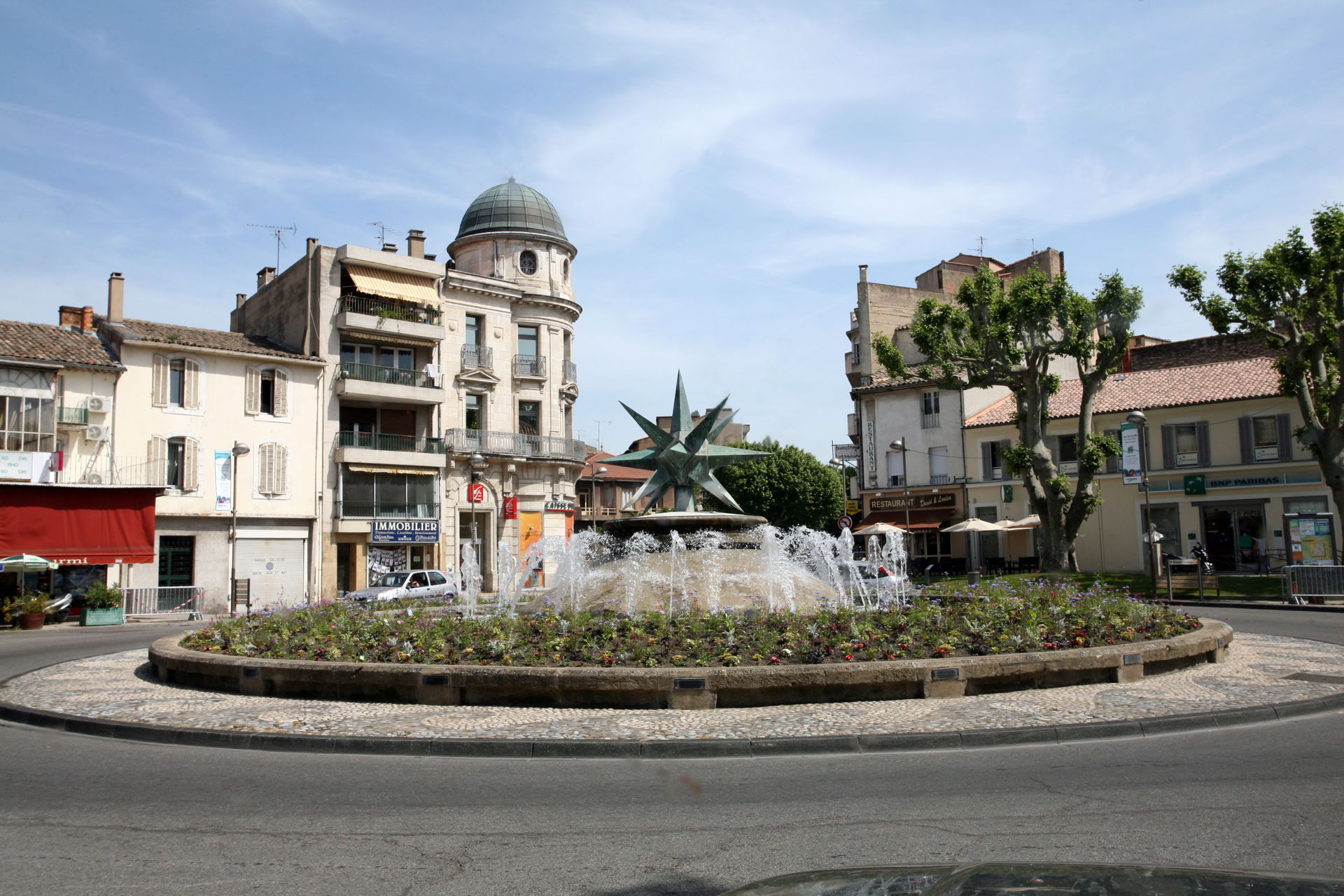Rond point du polyèdre de Pythagore (ou de l'étoile), Cavaillon…