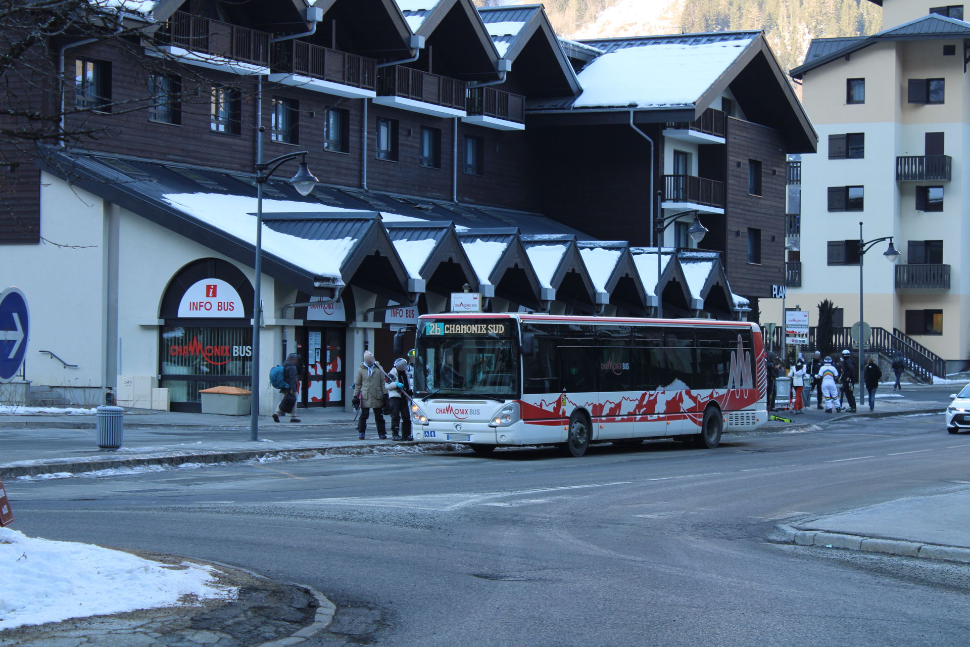 Un Irisbus Citelis 12 (n°41 de Transdev Mont-Blanc-Bus) station…