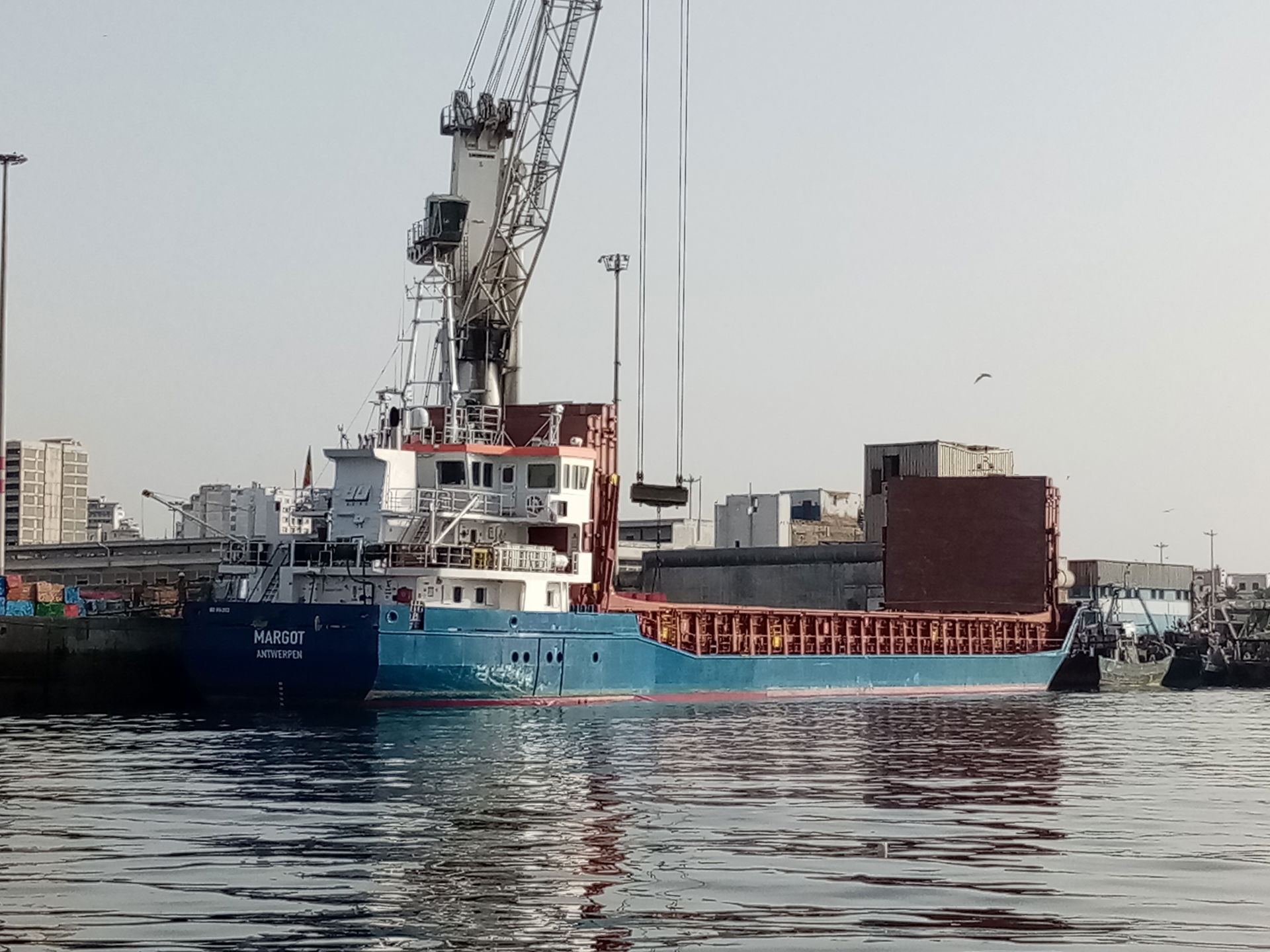 Navire MARGOT à quai au port à Casablanca - Morocco -
IMO: 9192…