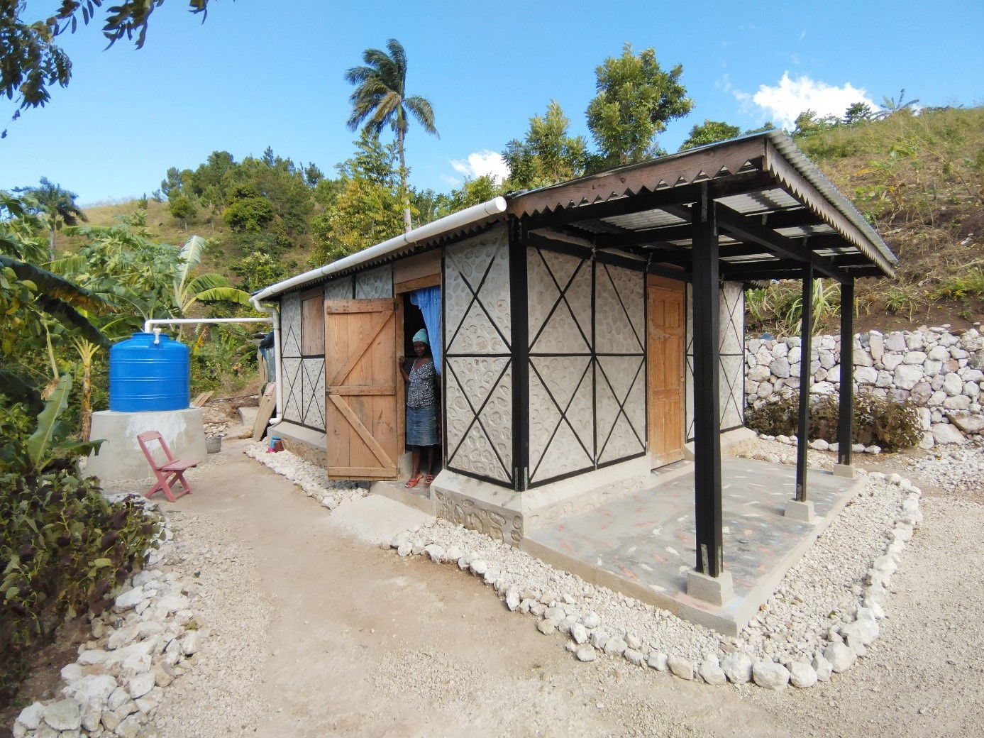 Maison TCLA avec système de captage de l'eau de pluie à Chardon…