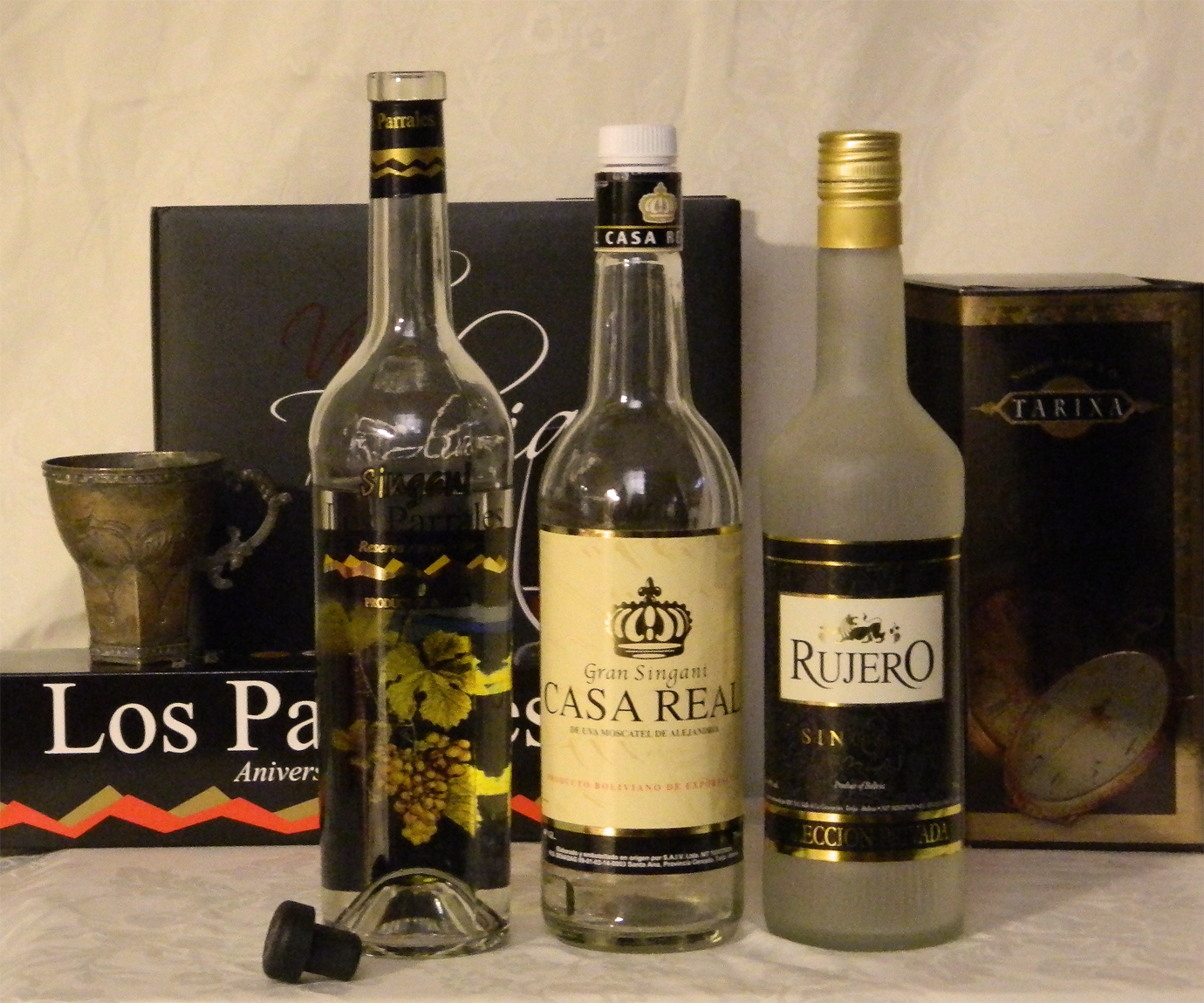photographic image of singani Los Parrales, Casa Real, Rujero