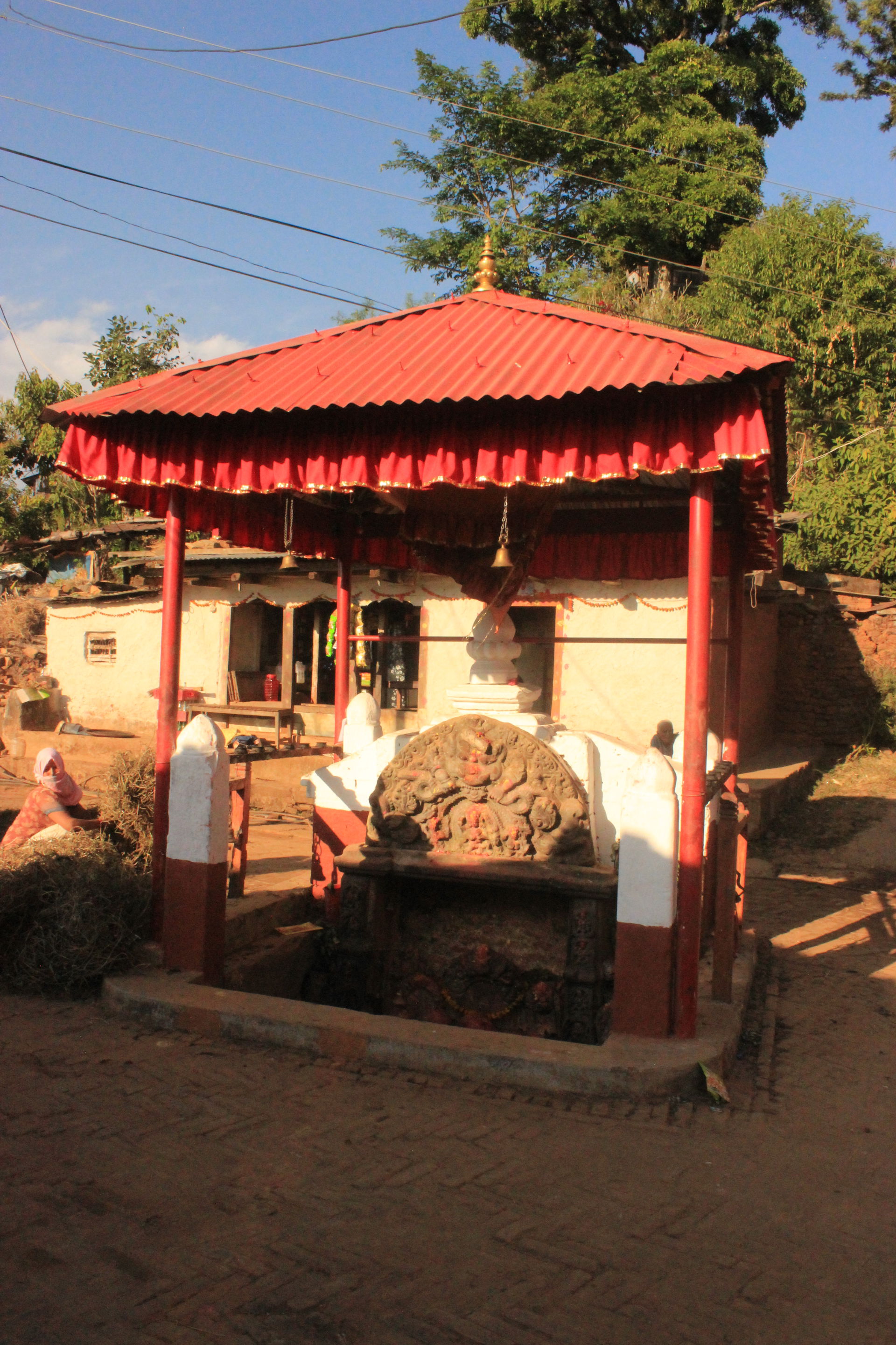 Temple on the way to Nuwakot Palace.