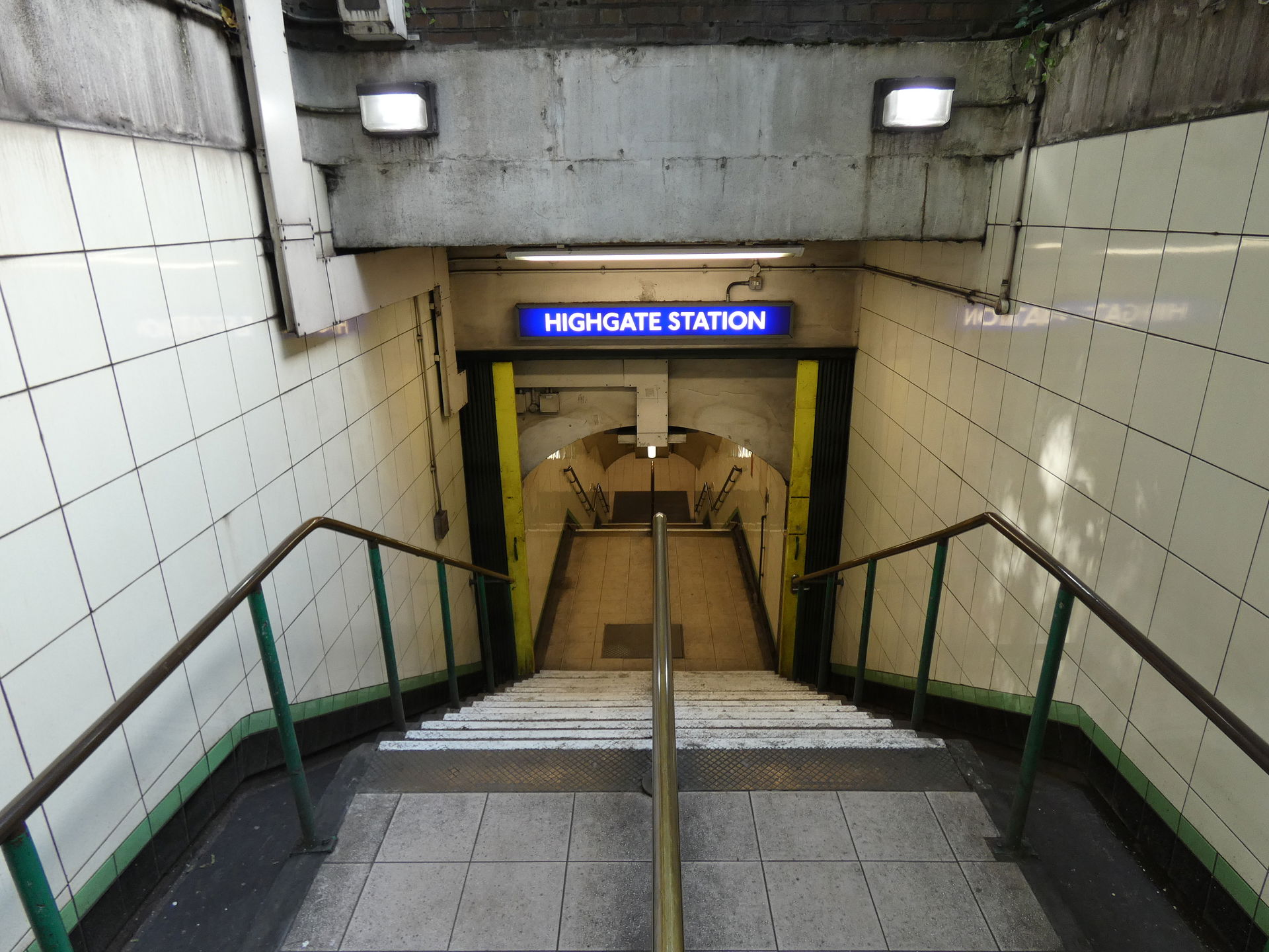 Highgate Station