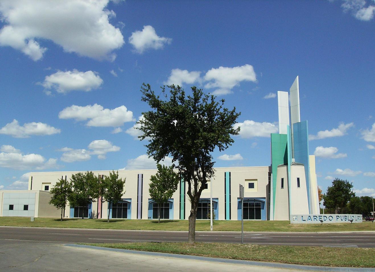 Laredo Public Library in Laredo, Texas