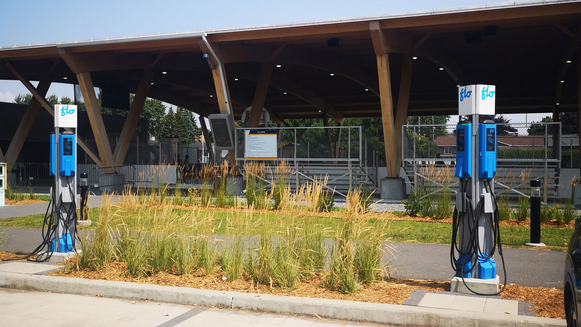 Charging stations at Parc du Pré-Vert.