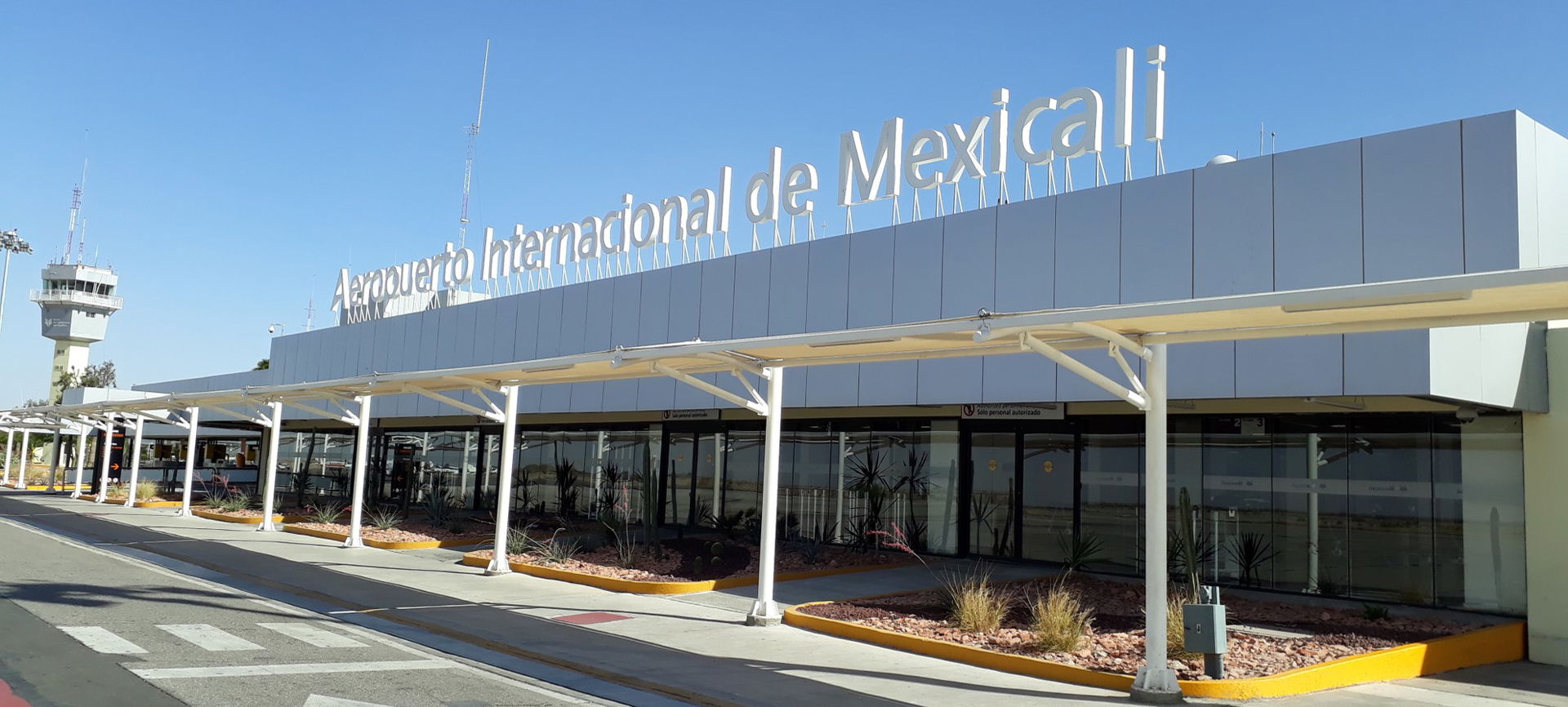 Edificio comercial re modelado Mexicali