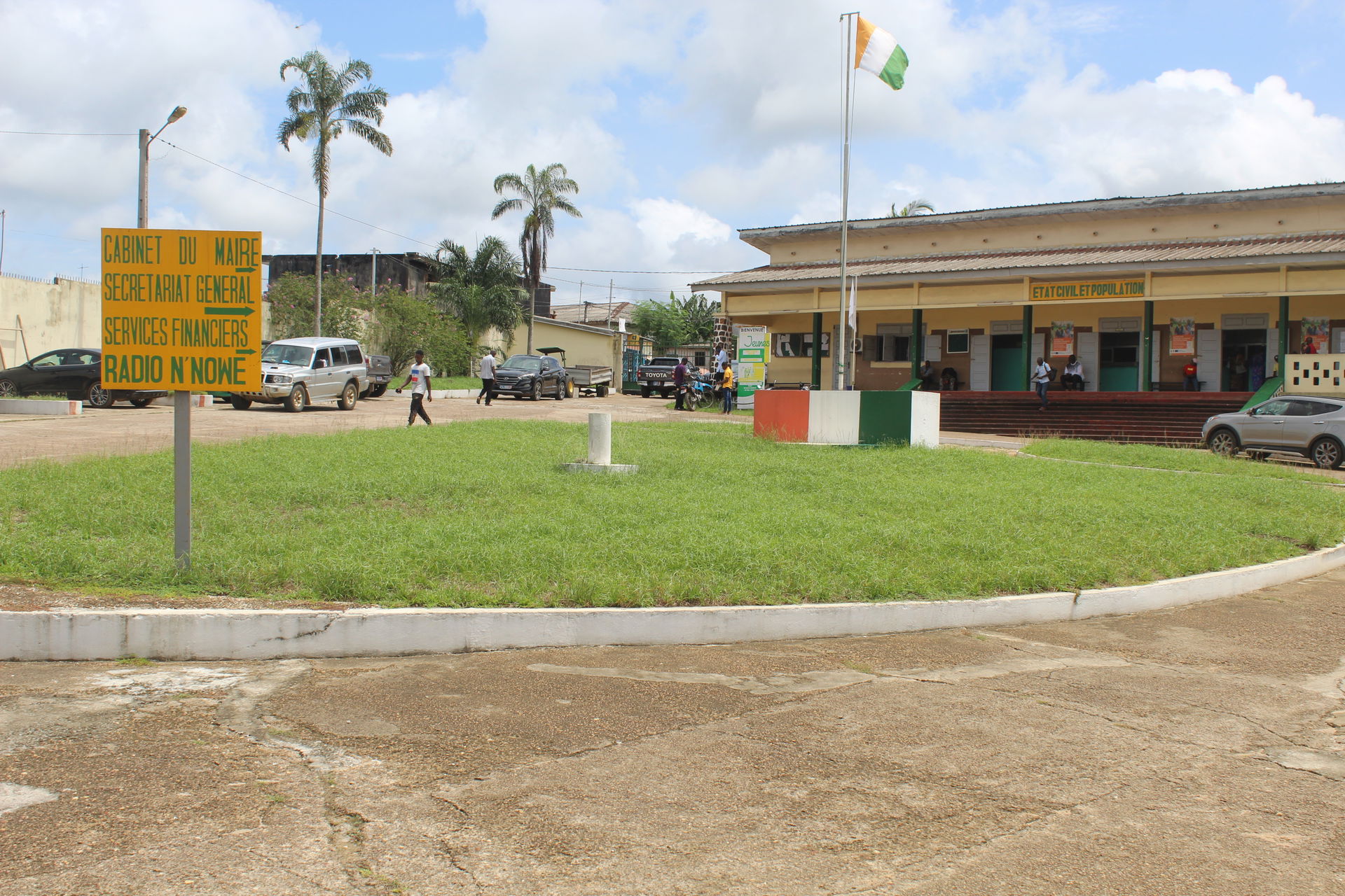 Une vue intérieure de la Mairie de Bonoua