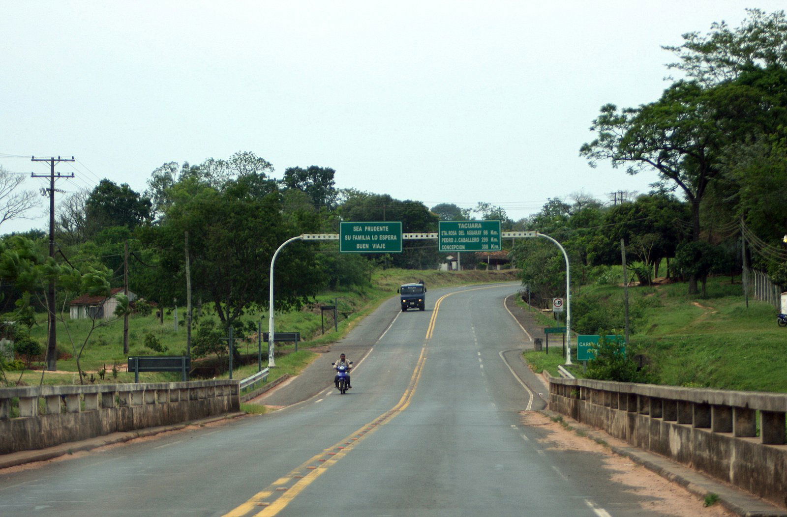 The beginning of Route 3 as it branches off Route 8 near San Es…