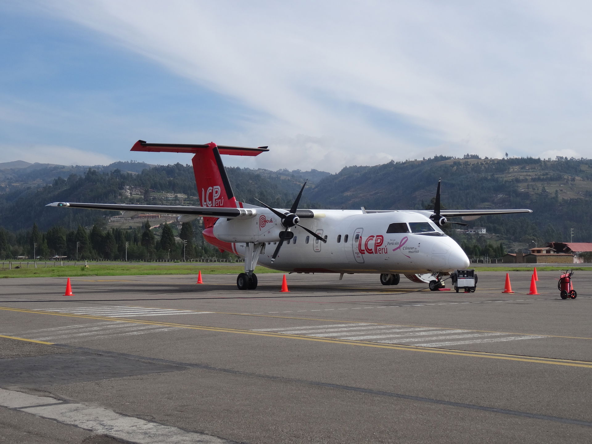 N447YV - DHC Dash-8-202 at Cajamarca (CJA) - Mayor General FAP …