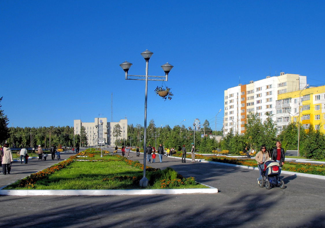 City center of Noyabrsk. Yamalo-Nenets Autonomous Okrug (Russia…