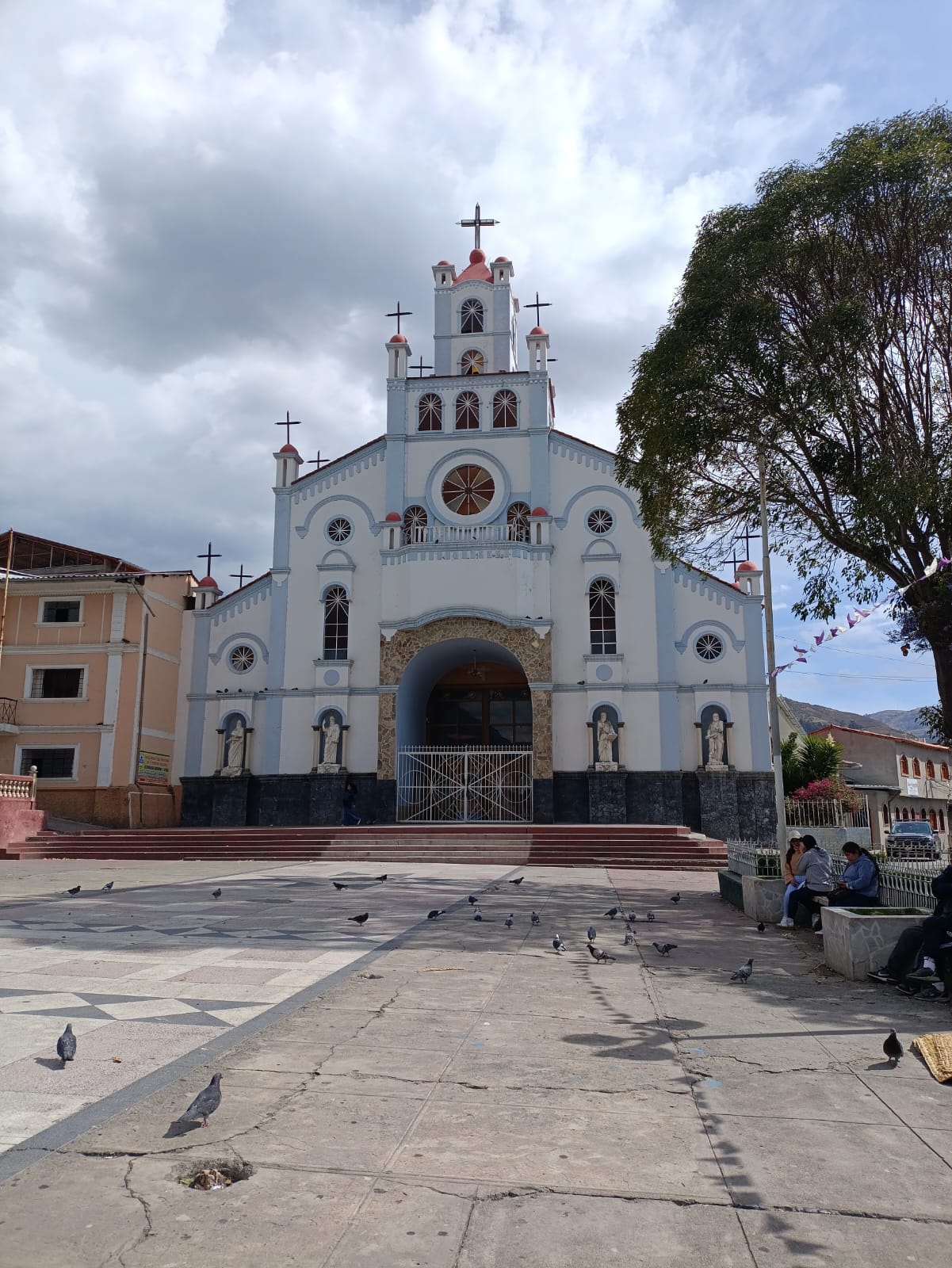 Es el frontis de la Iglesia de la Soledad en Huraz Perú